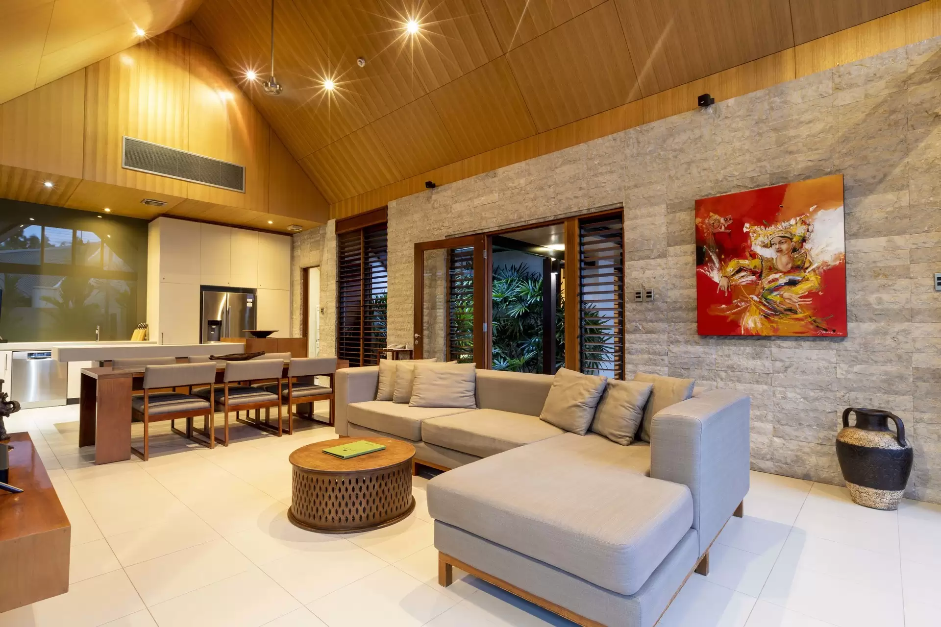 16 Bale Drive, Port Douglas Sold by  - image 1