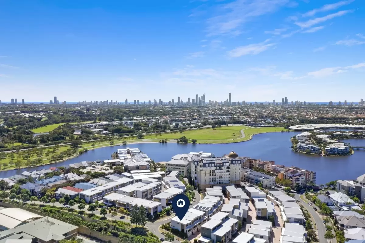 74/1 Grande Avenue, Carrara Sold by  - image 1