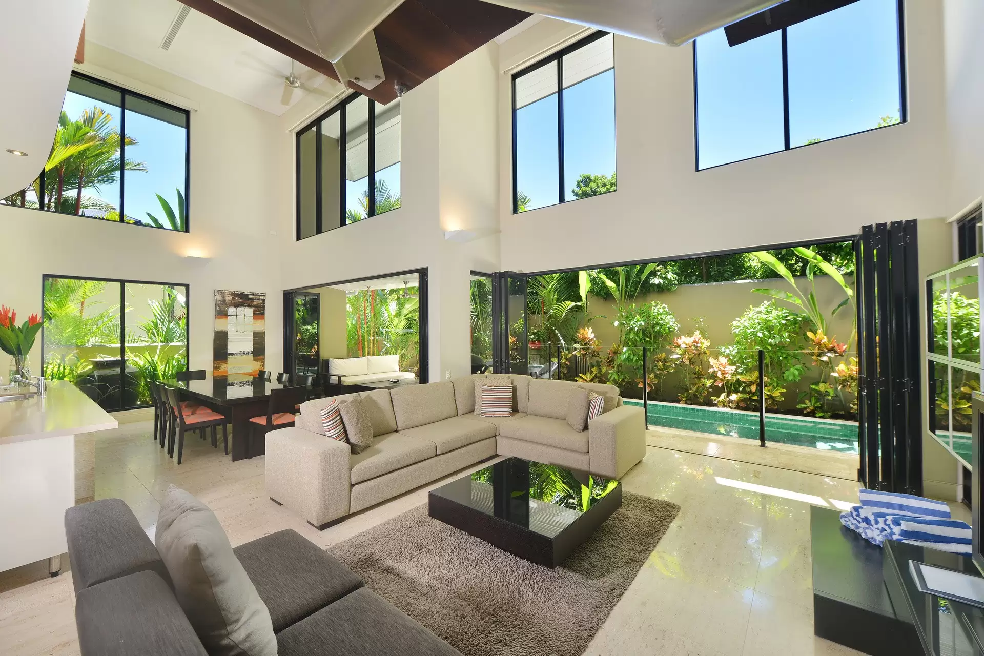 1/29 Murphy Street, Port Douglas Sold by Queensland Sotheby's International Realty - image 1