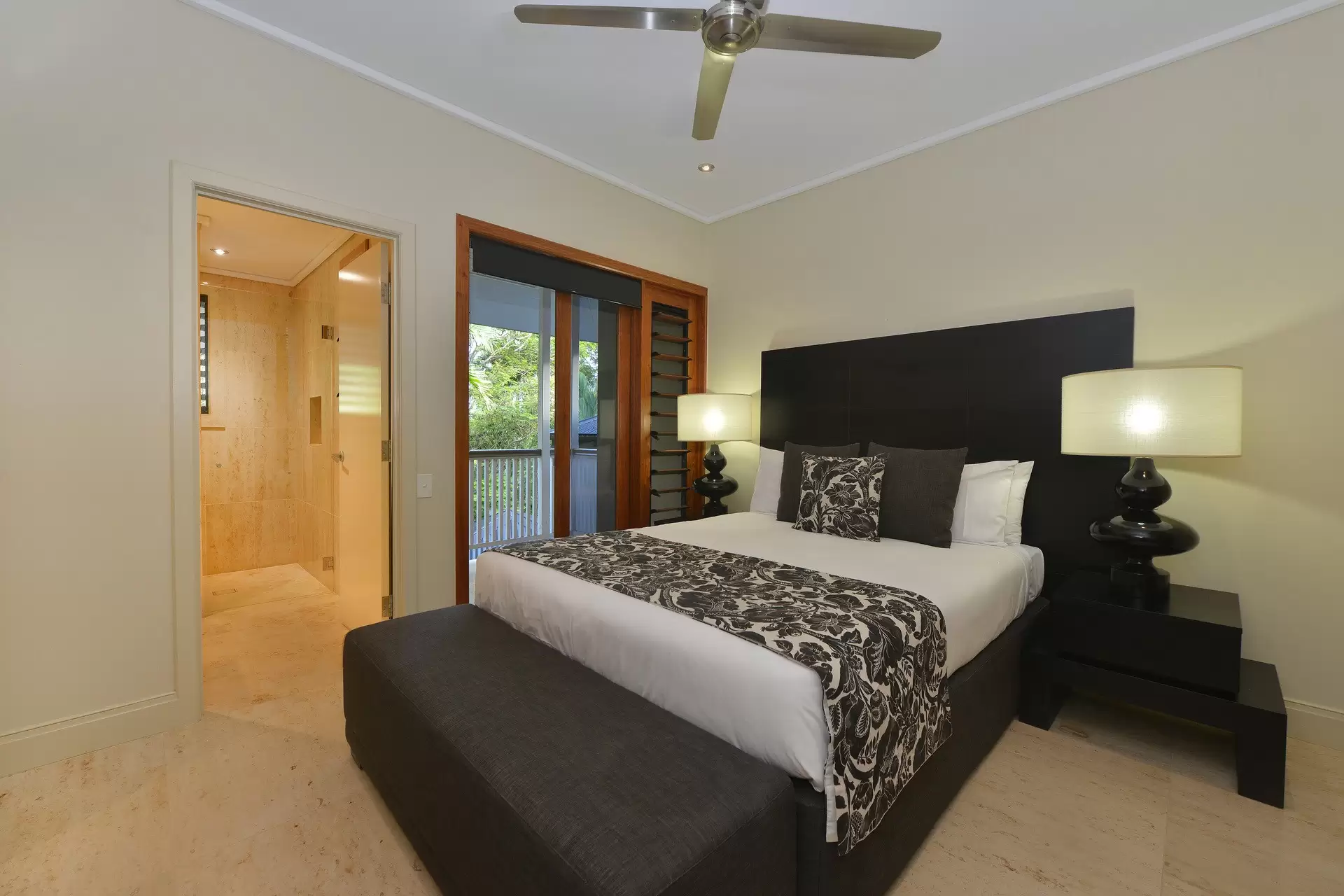 1/29 Murphy Street, Port Douglas Sold by Queensland Sotheby's International Realty - image 1