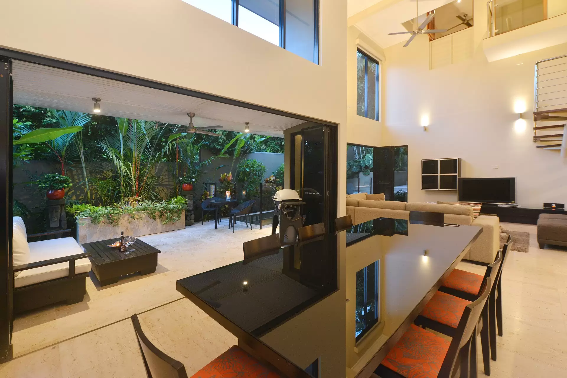 1/29 Murphy Street, Port Douglas Sold by Queensland Sotheby's International Realty - image 1