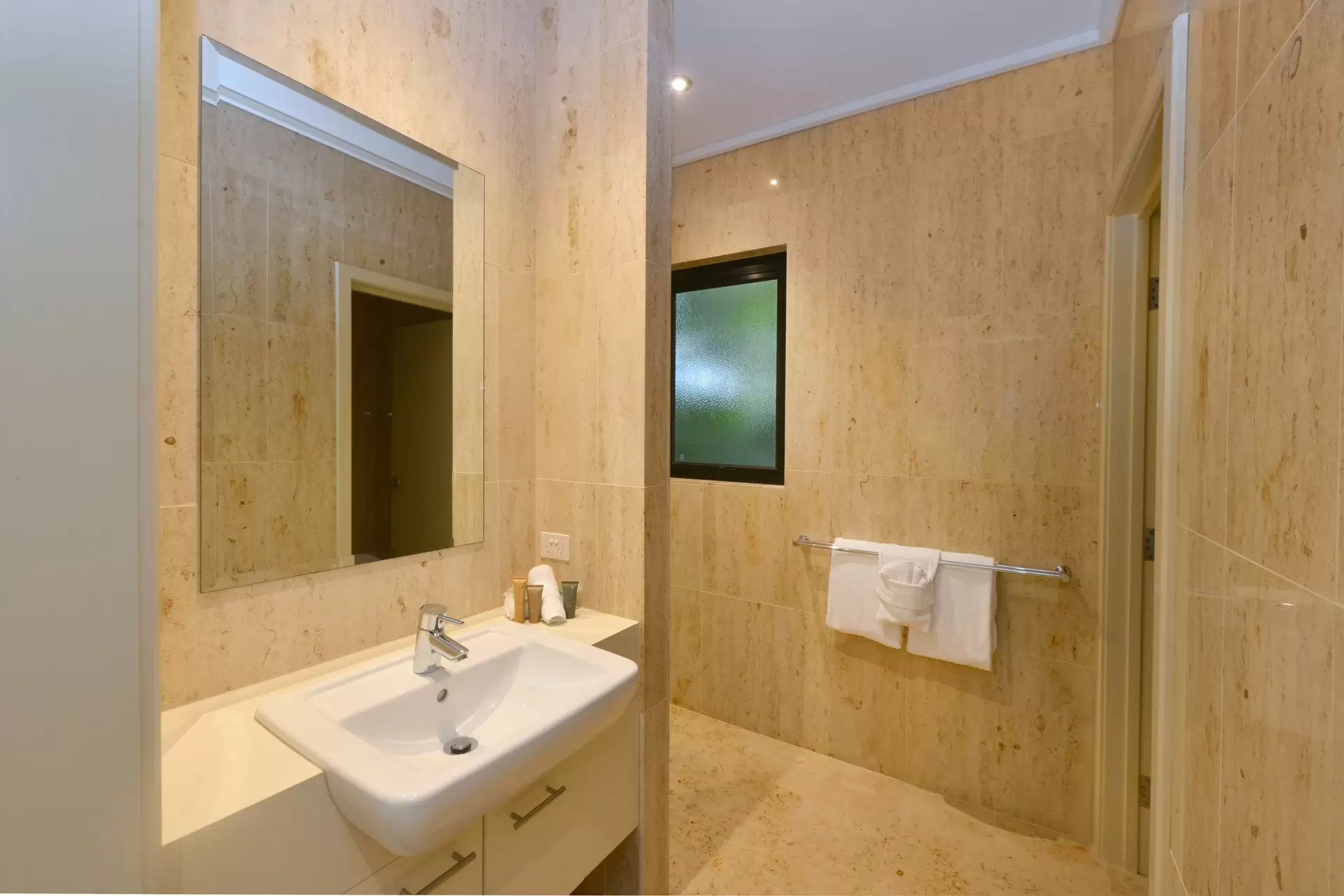 1/29 Murphy Street, Port Douglas Sold by Queensland Sotheby's International Realty - image 1