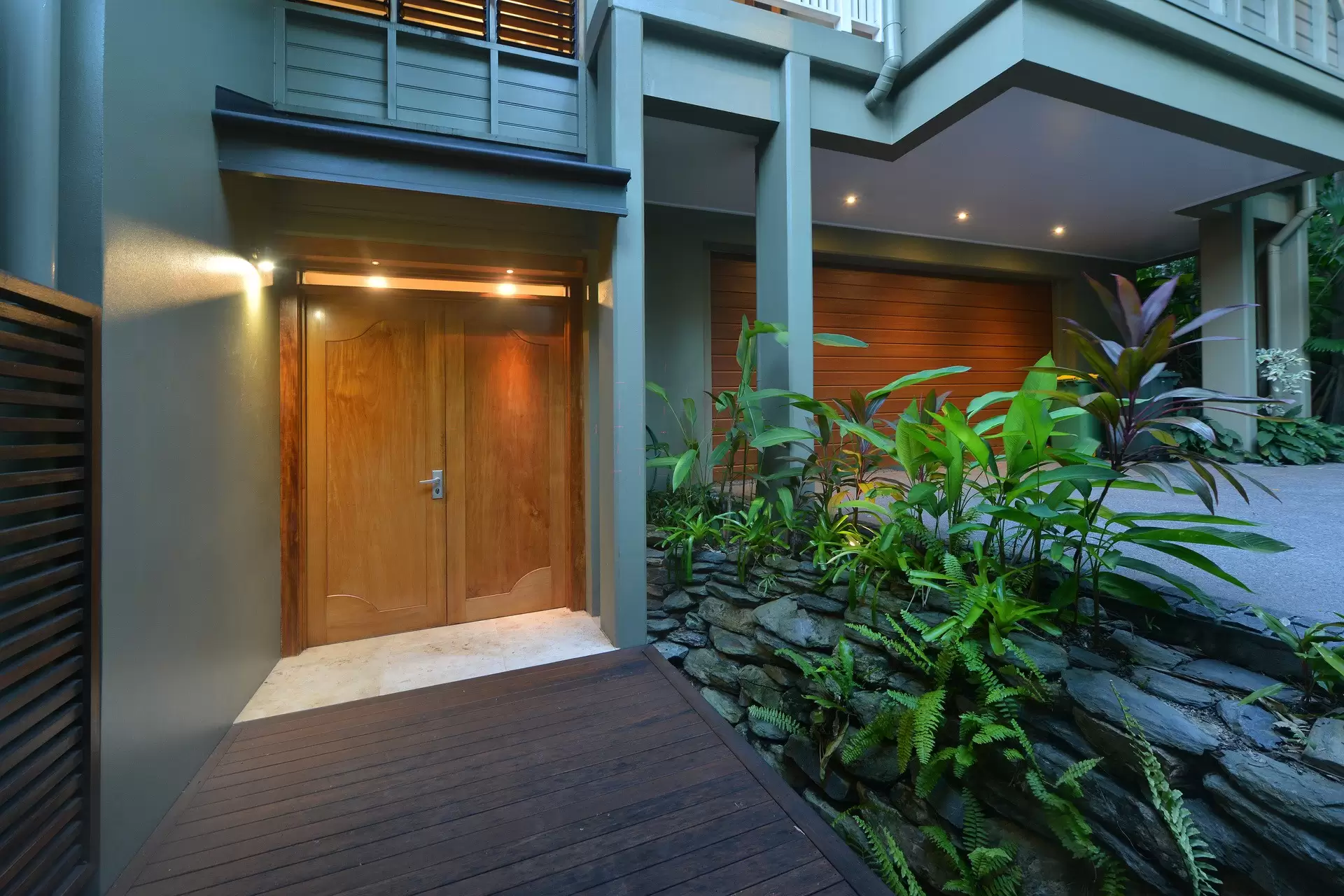 1/29 Murphy Street, Port Douglas Sold by Queensland Sotheby's International Realty - image 1
