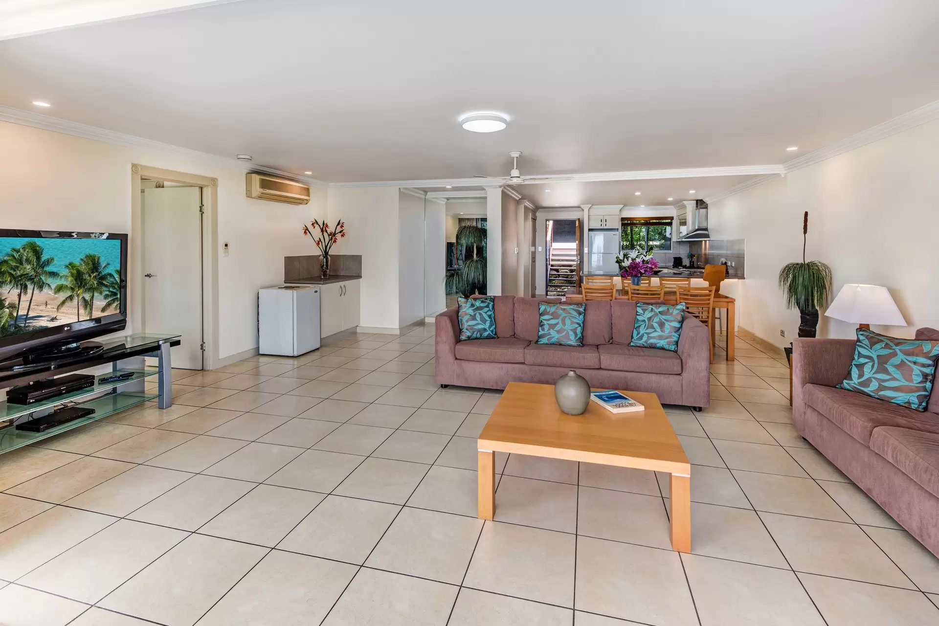 Bluewater/13 Acacia Drive, Hamilton Island Sold by Queensland Sotheby's International Realty - image 1