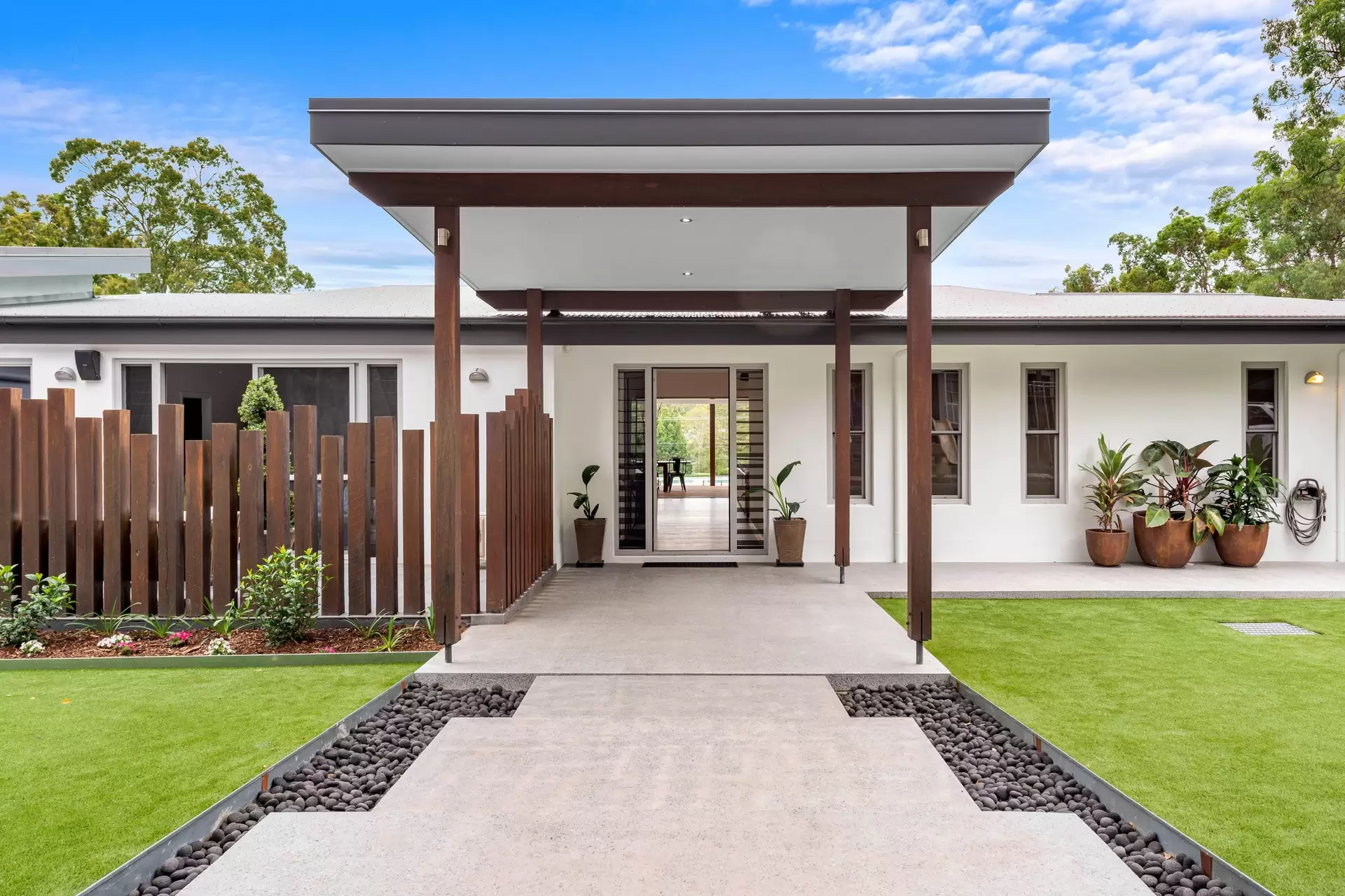 573 London Road, Chandler Sold by  - image 1