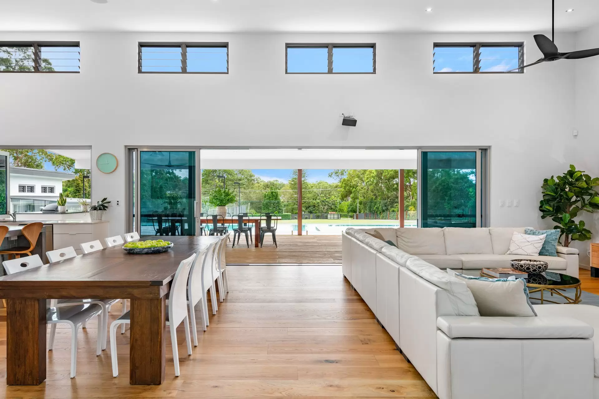 573 London Road, Chandler Sold by Queensland Sotheby's International Realty - image 1
