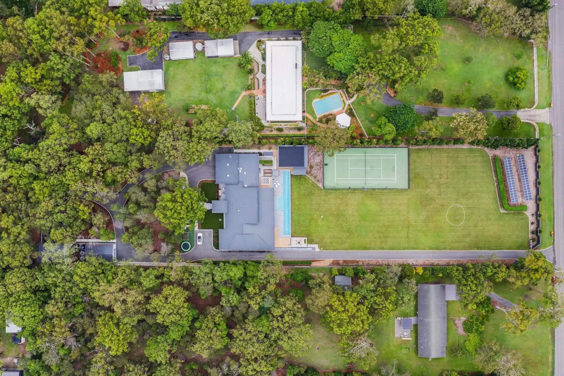 573 London Road, Chandler Sold by Queensland Sotheby's International Realty - image 1