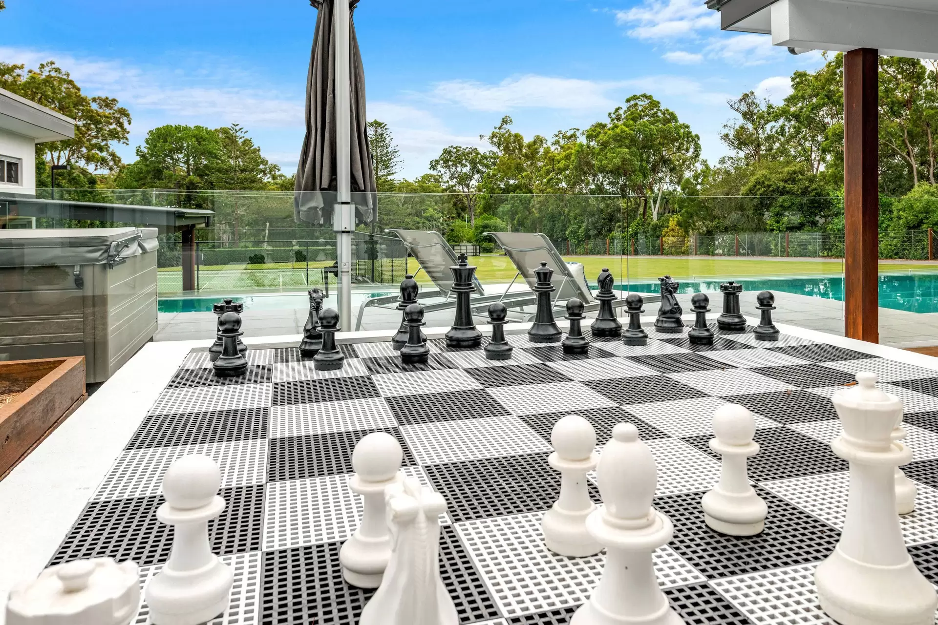573 London Road, Chandler Sold by Queensland Sotheby's International Realty - image 1