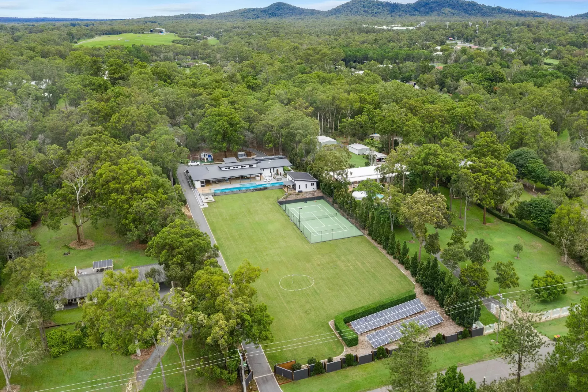 573 London Road, Chandler Sold by  - image 1