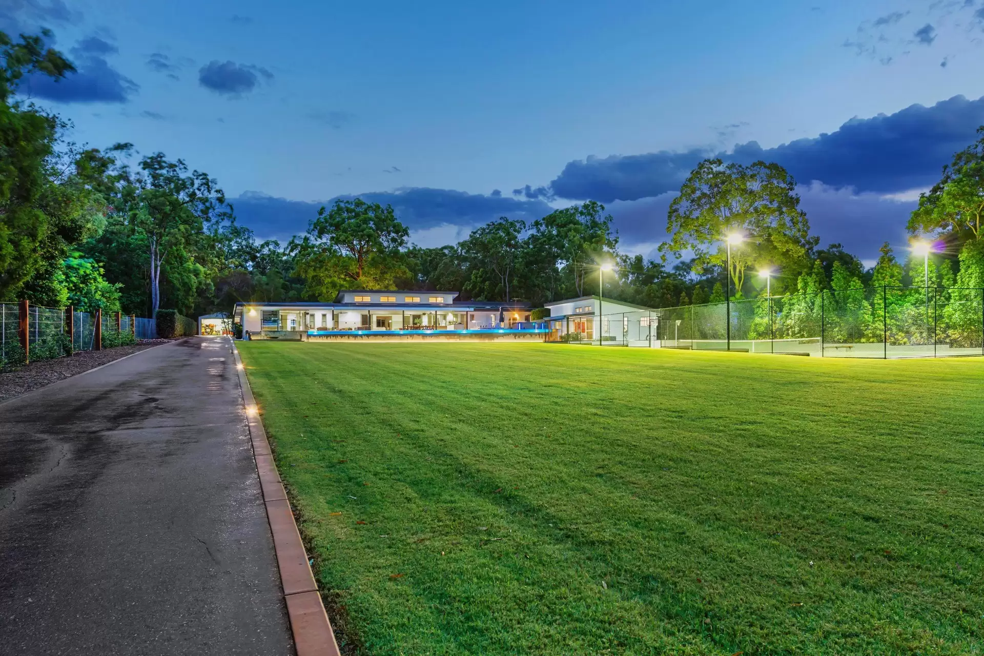 573 London Road, Chandler Sold by Queensland Sotheby's International Realty - image 1