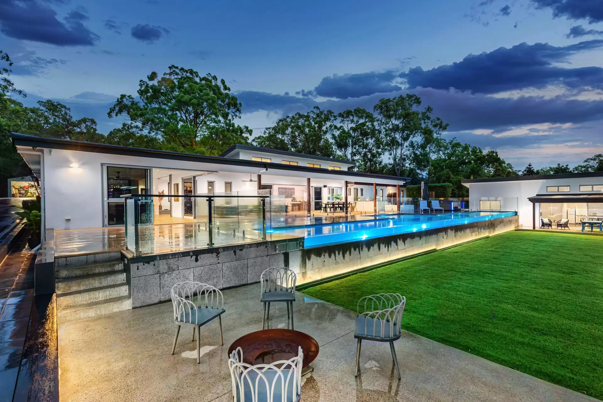 573 London Road, Chandler Sold by Queensland Sotheby's International Realty - image 1
