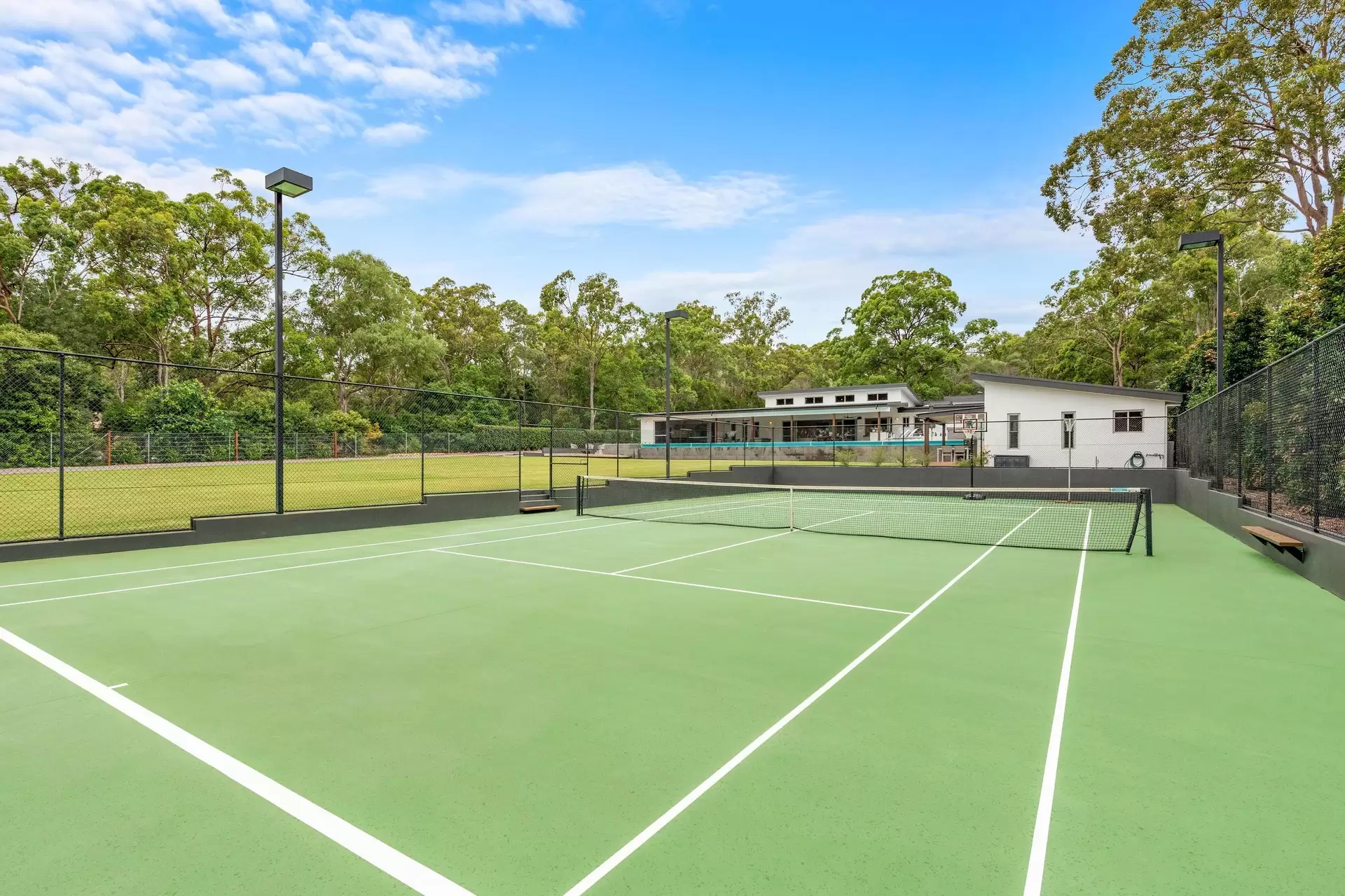 573 London Road, Chandler Sold by Queensland Sotheby's International Realty - image 1