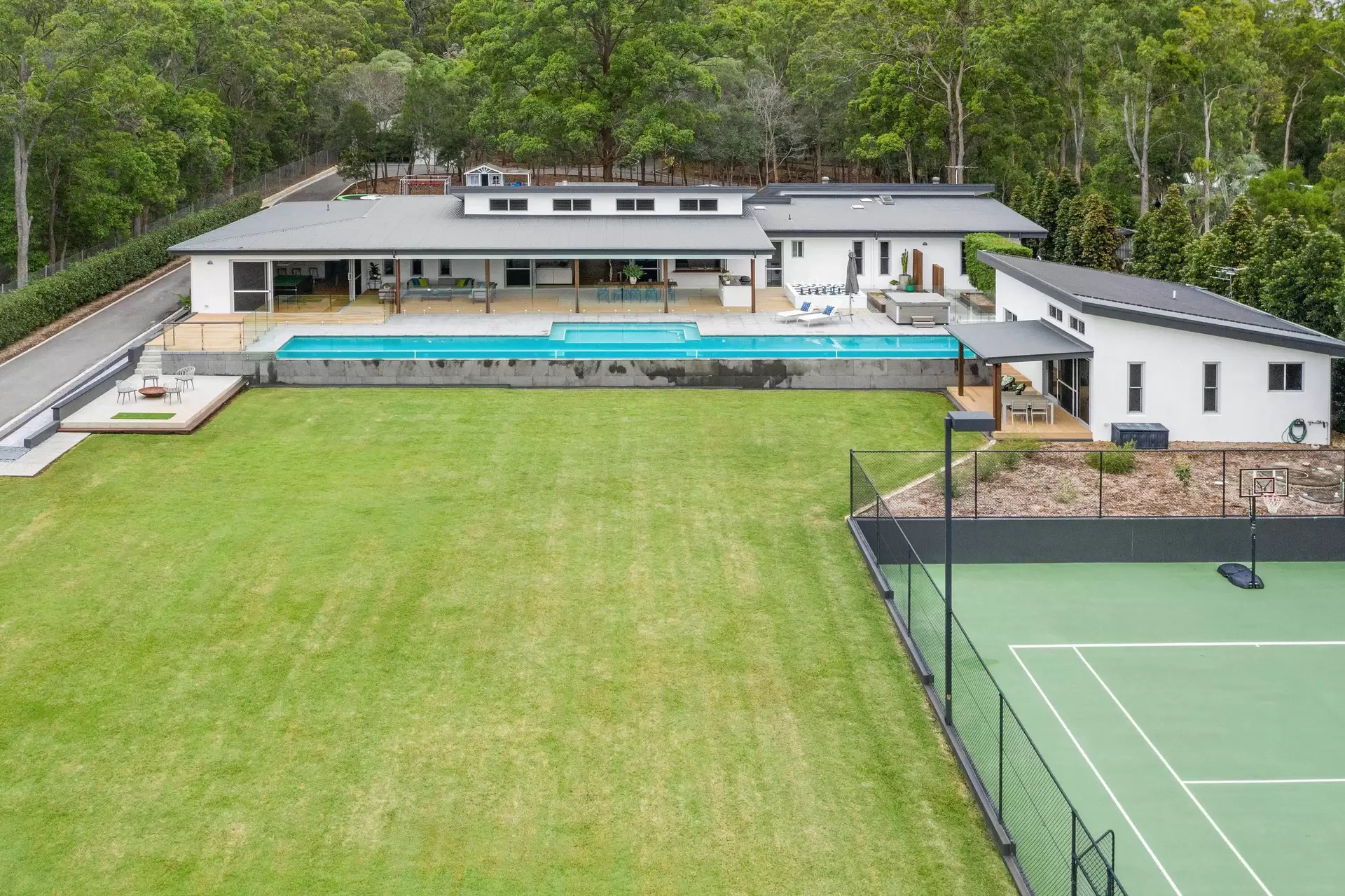 573 London Road, Chandler Sold by  - image 1