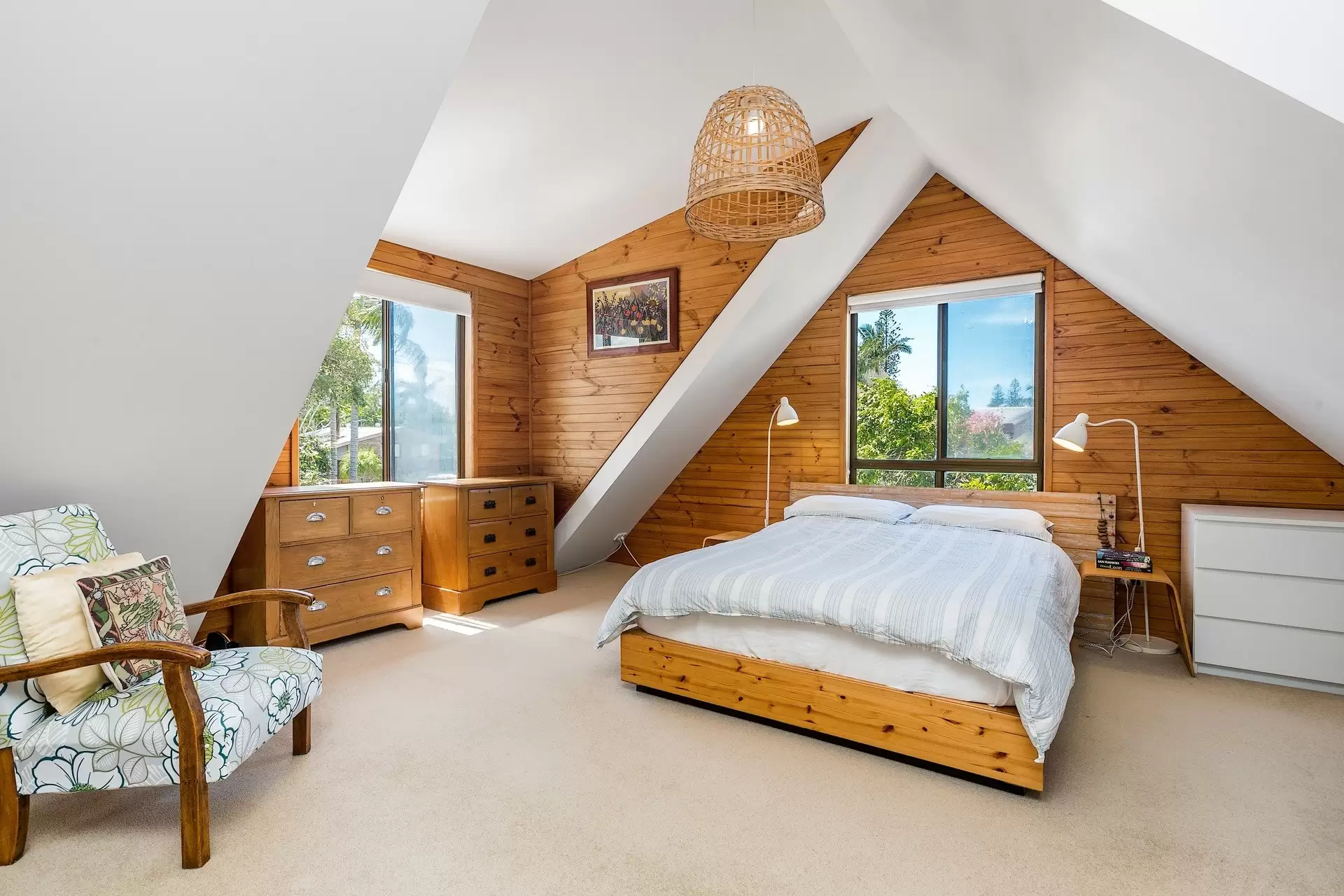 4 Mimosa Avenue, Bogangar Sold by Queensland Sotheby's International Realty - image 1