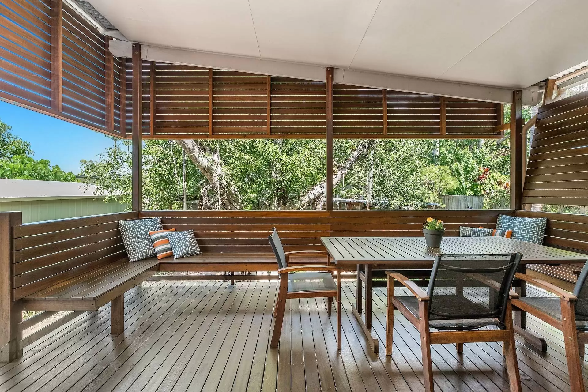 4 Mimosa Avenue, Bogangar Sold by Queensland Sotheby's International Realty - image 1