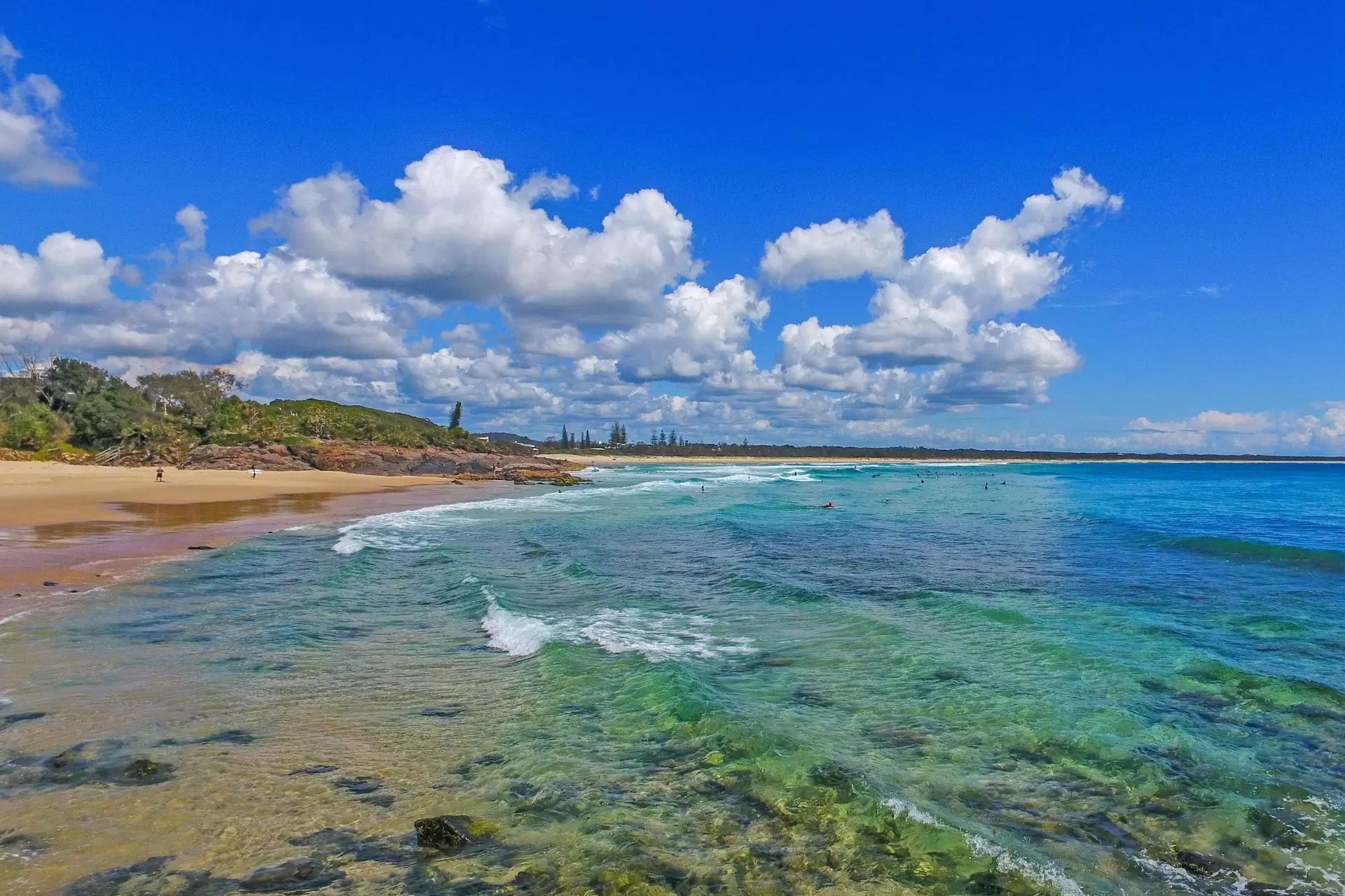 4 Mimosa Avenue, Bogangar Sold by Queensland Sotheby's International Realty - image 1