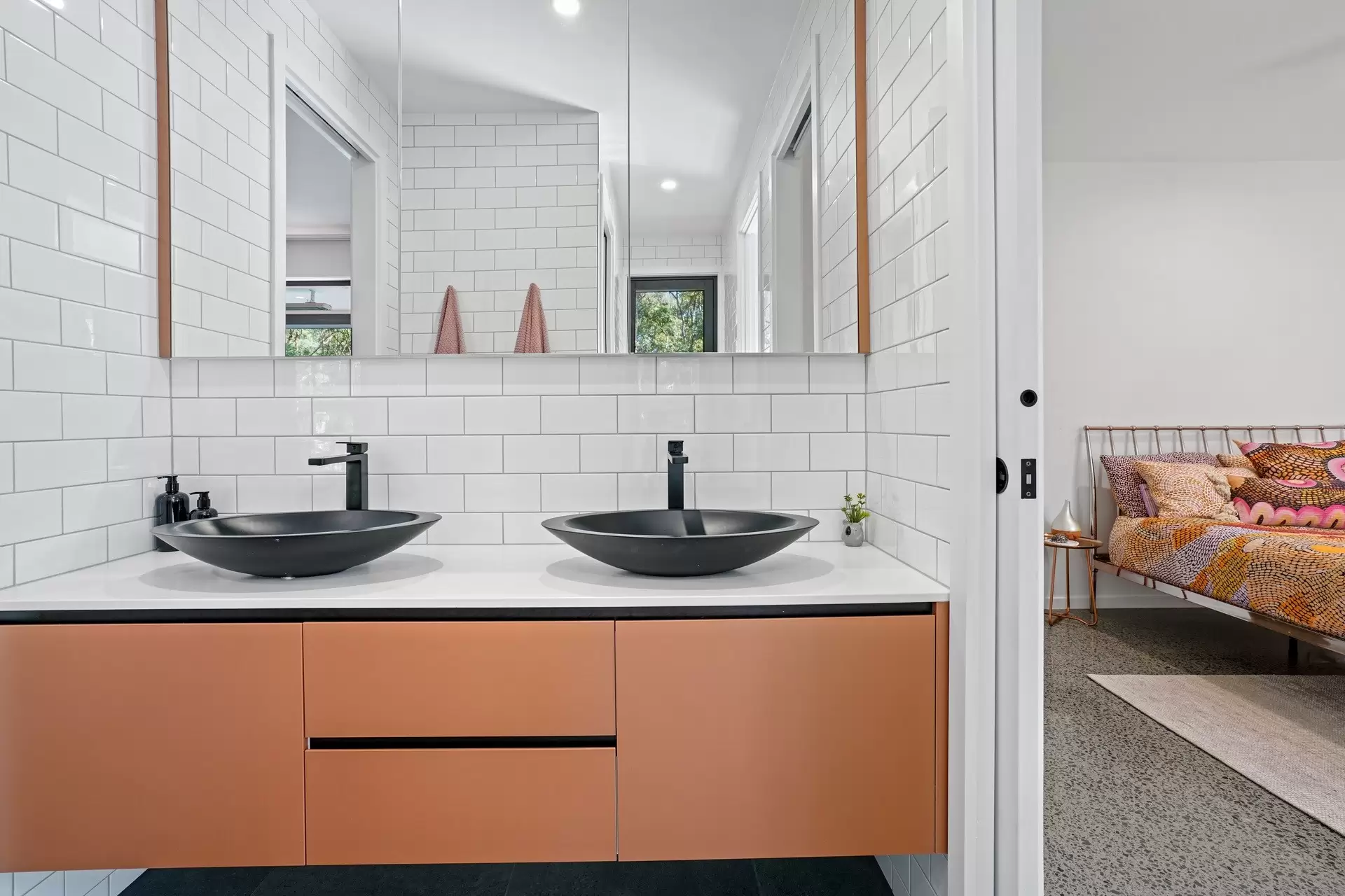 15 Mary Bale Drive, Tallebudgera Sold by Queensland Sotheby's International Realty - image 1