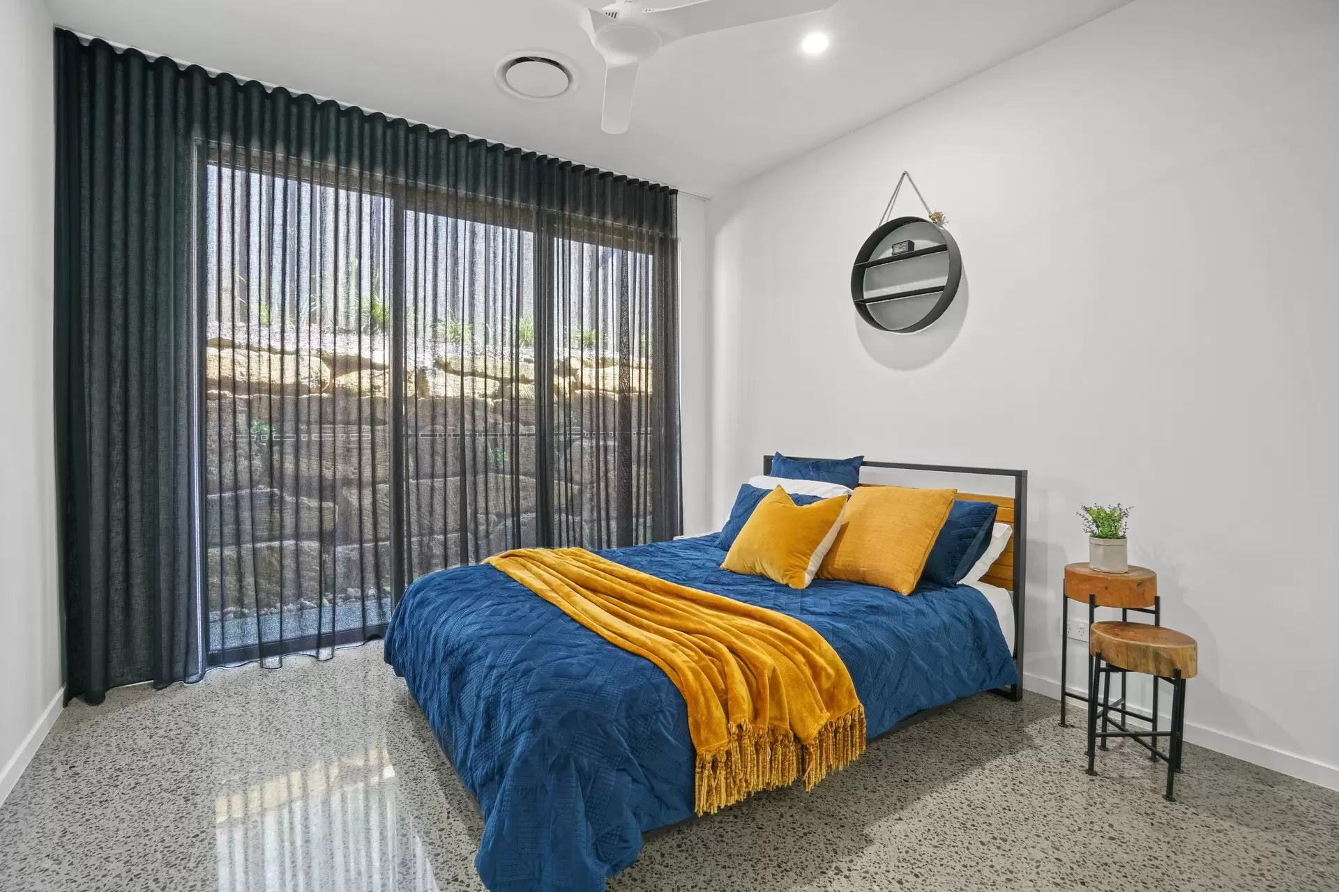 15 Mary Bale Drive, Tallebudgera Sold by Queensland Sotheby's International Realty - image 1