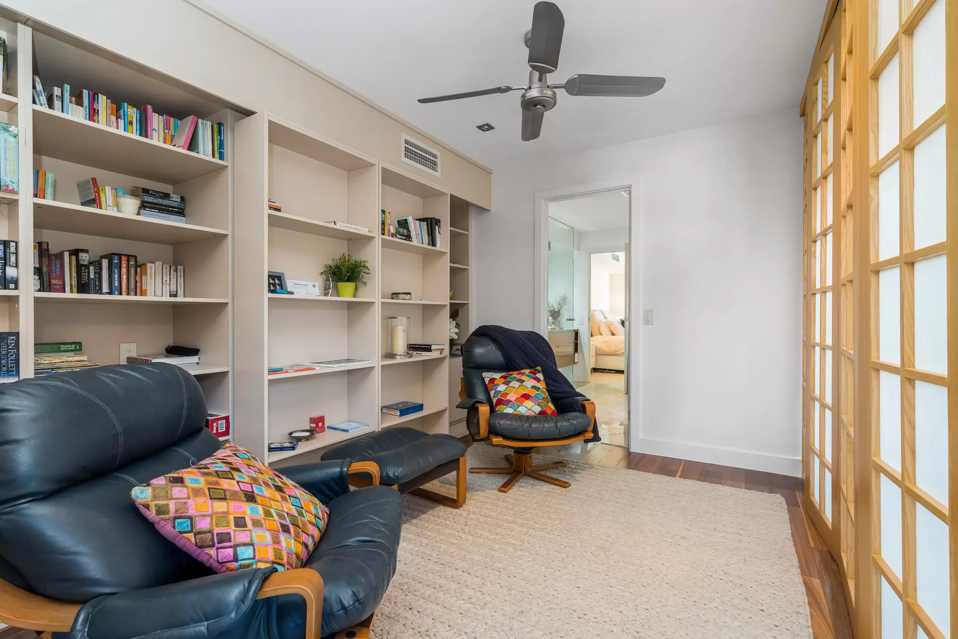 35B Hughes Avenue, Main Beach Sold by Queensland Sotheby's International Realty - image 1