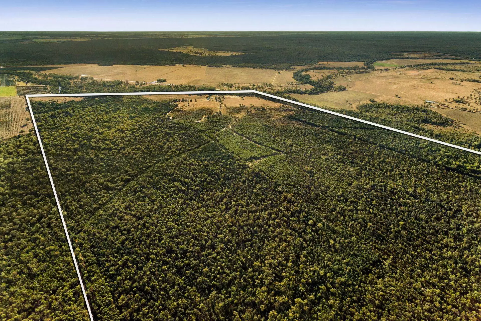 37 Loupals Road, Whetstone Sold by Queensland Sotheby's International Realty - image 1