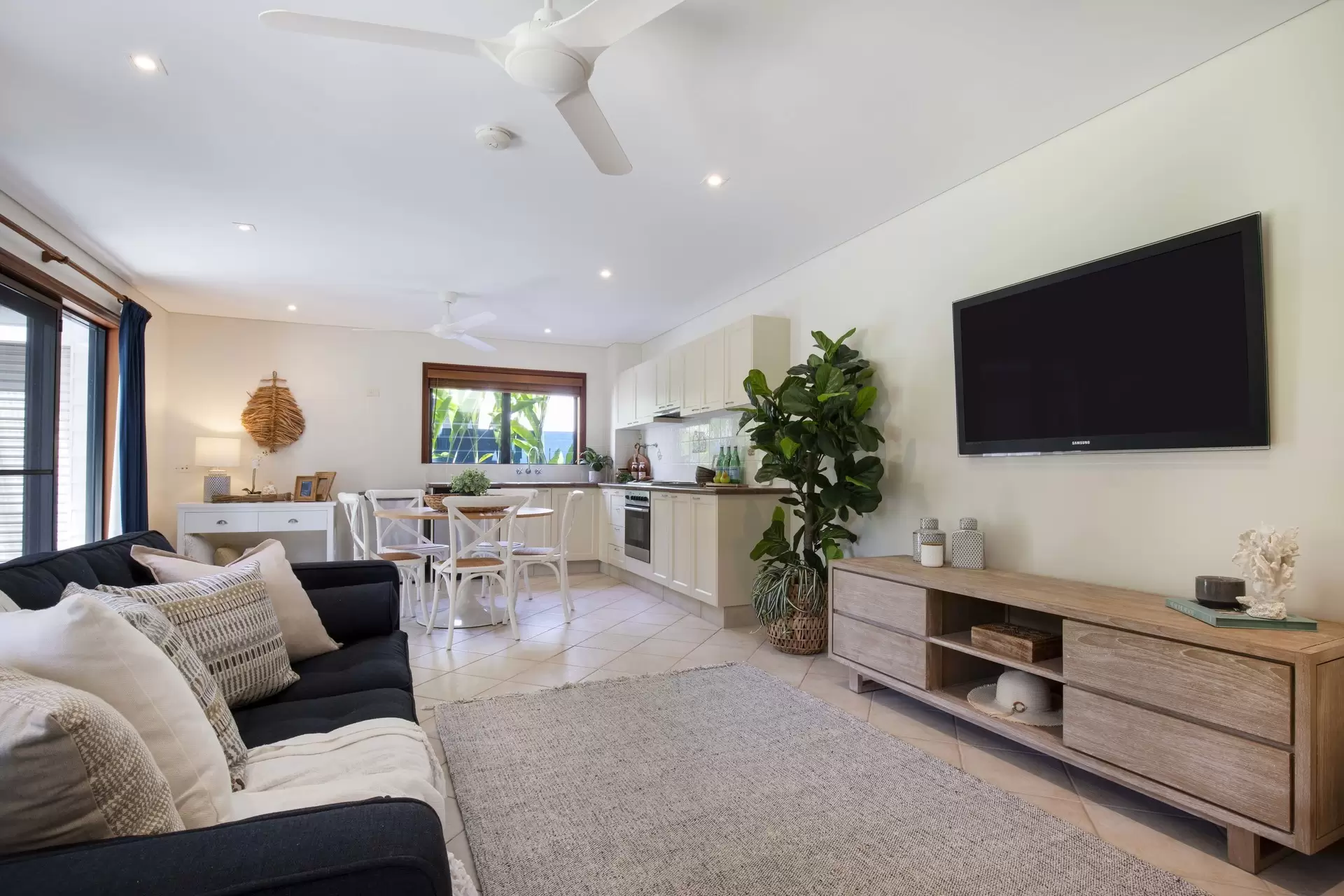 25 Solander Boulevard, Port Douglas Sold by Queensland Sotheby's International Realty - image 1