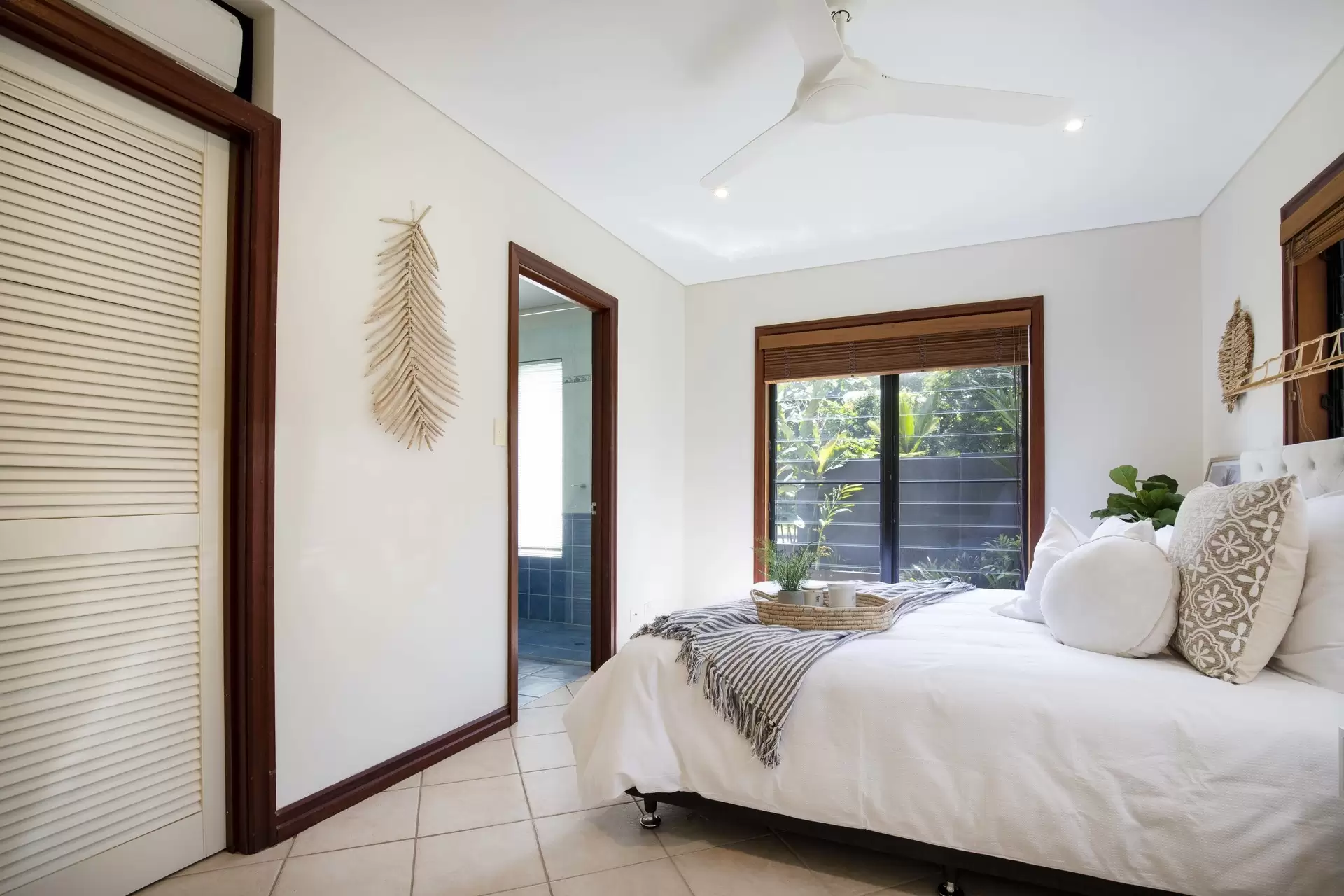 25 Solander Boulevard, Port Douglas Sold by Queensland Sotheby's International Realty - image 1