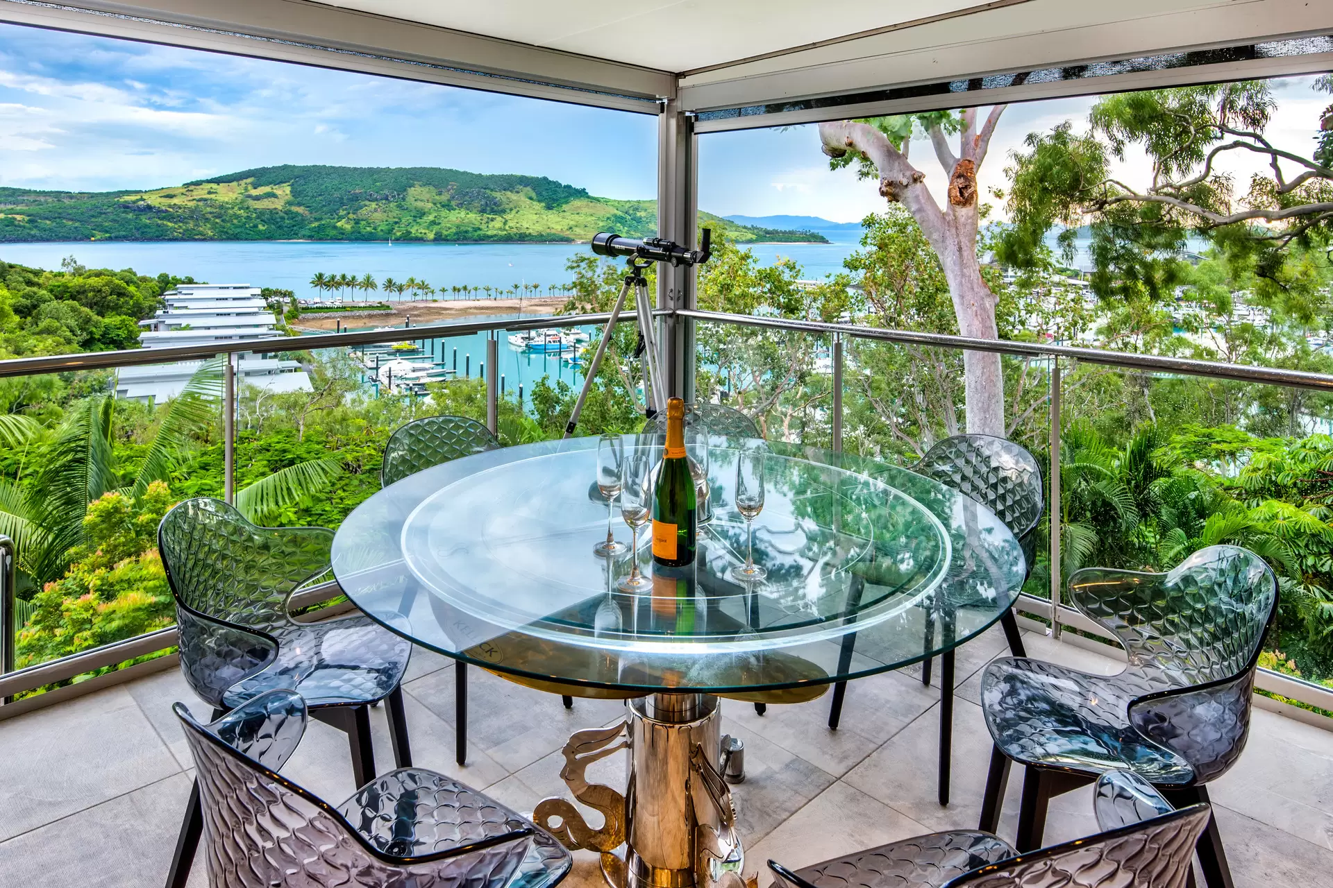 13 Marina Terrace, Hamilton Island Sold by  - image 1