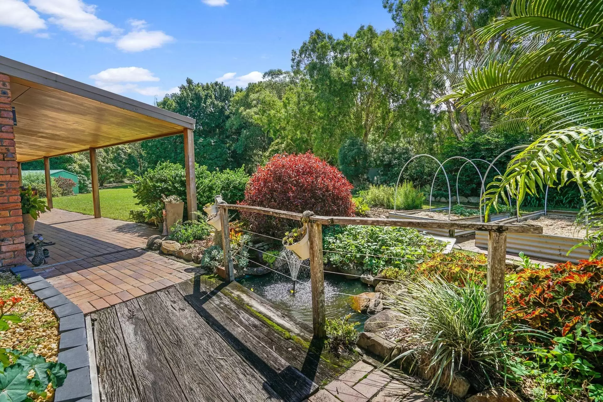 70 Coorabin Court, Tallebudgera Sold by Queensland Sotheby's International Realty - image 1