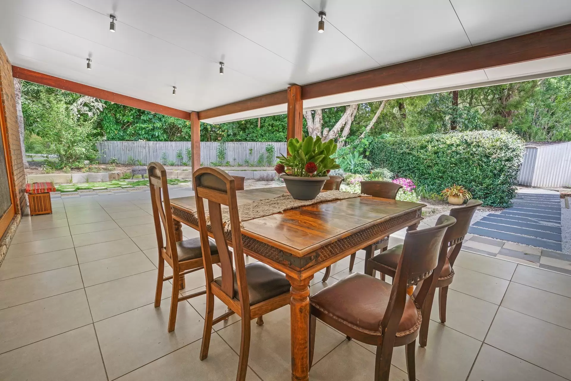 70 Coorabin Court, Tallebudgera Sold by Queensland Sotheby's International Realty - image 1