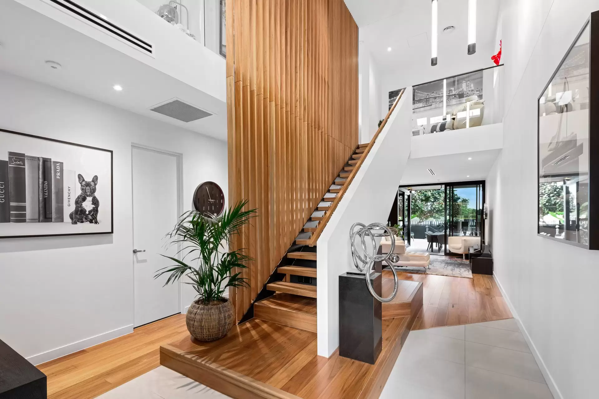 94 Parkside Circuit, Hamilton Sold by  - image 1