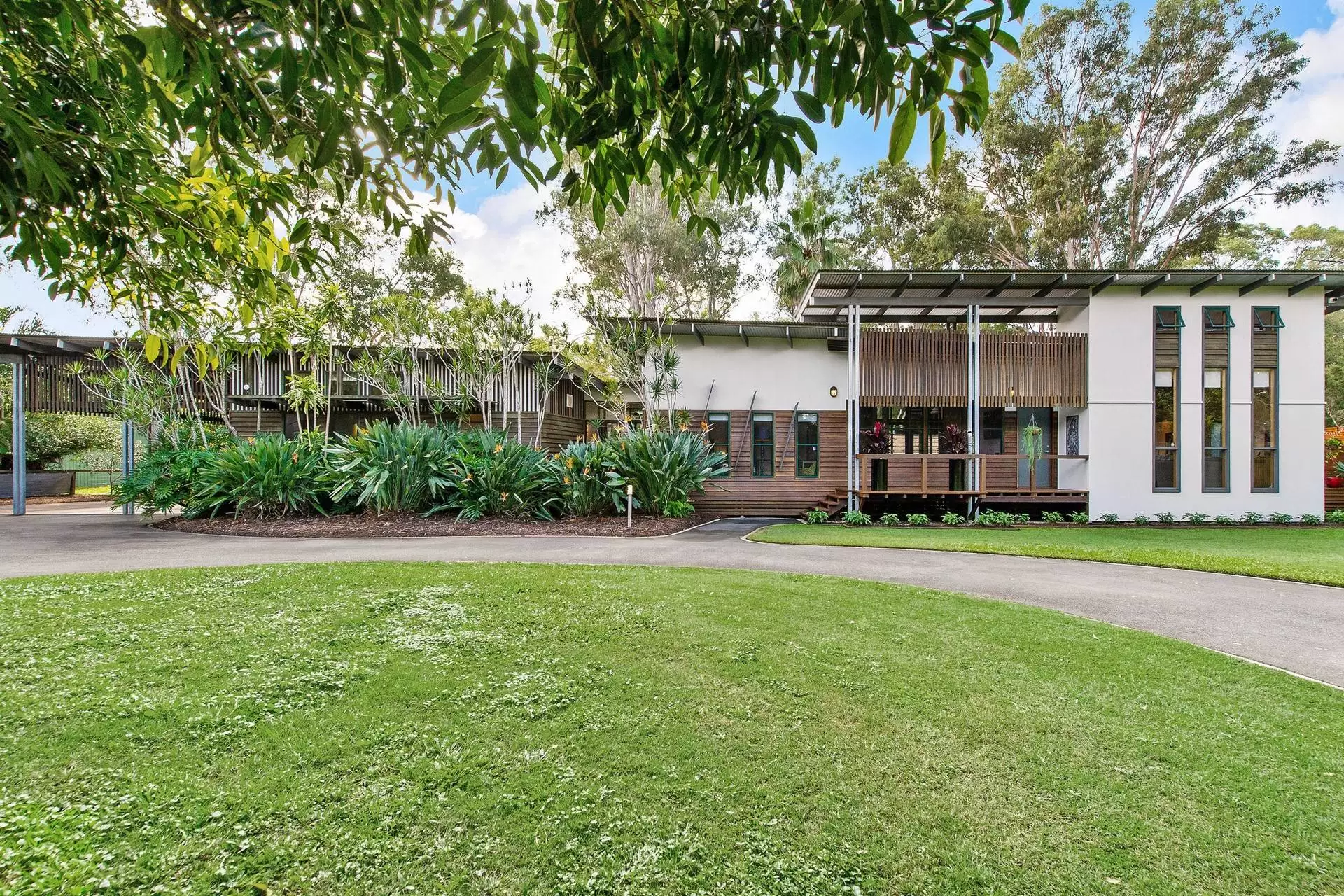 628 Formosa Road, Gumdale Sold by Queensland Sotheby's International Realty - image 1