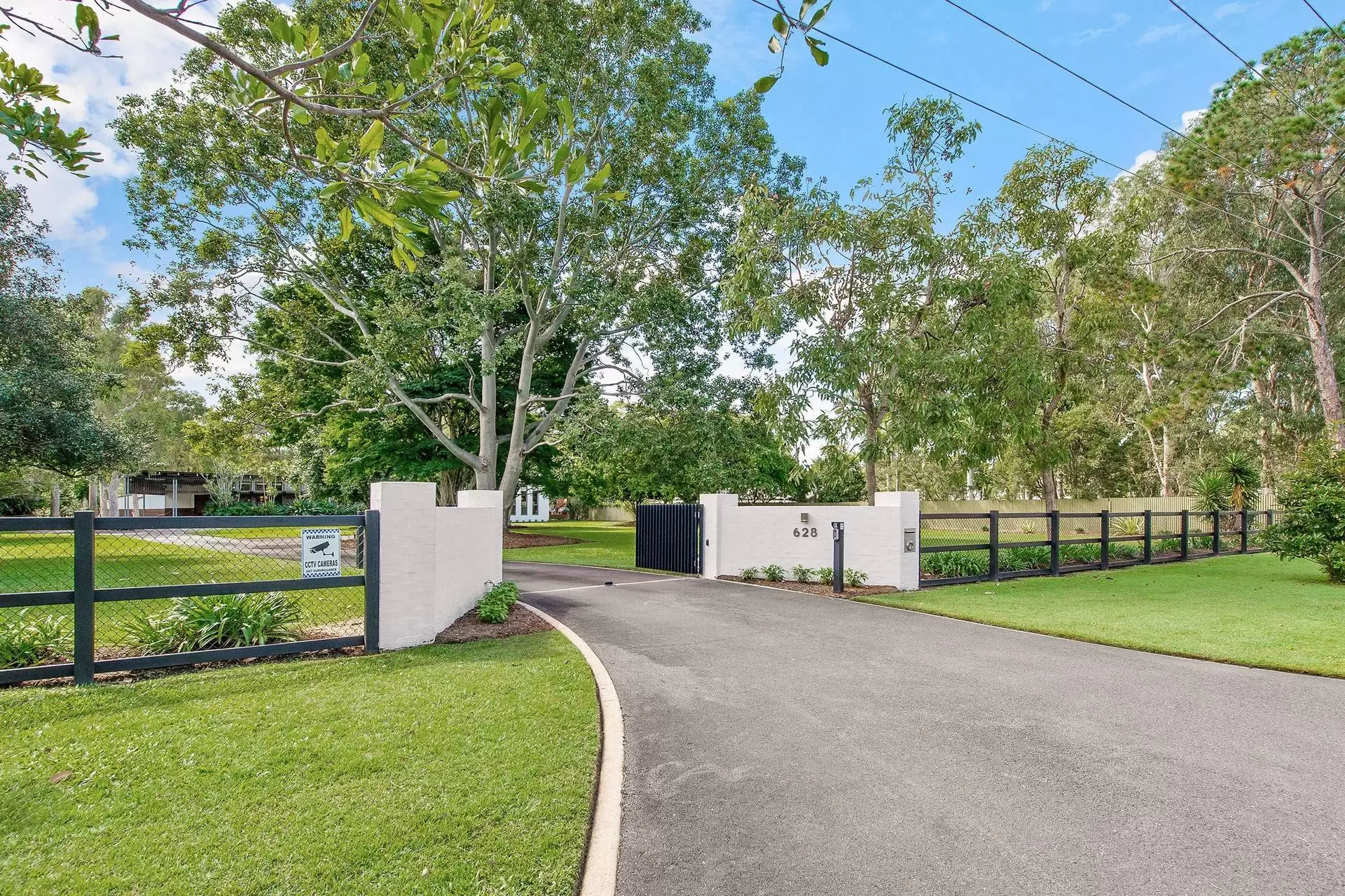 628 Formosa Road, Gumdale Sold by Queensland Sotheby's International Realty - image 1