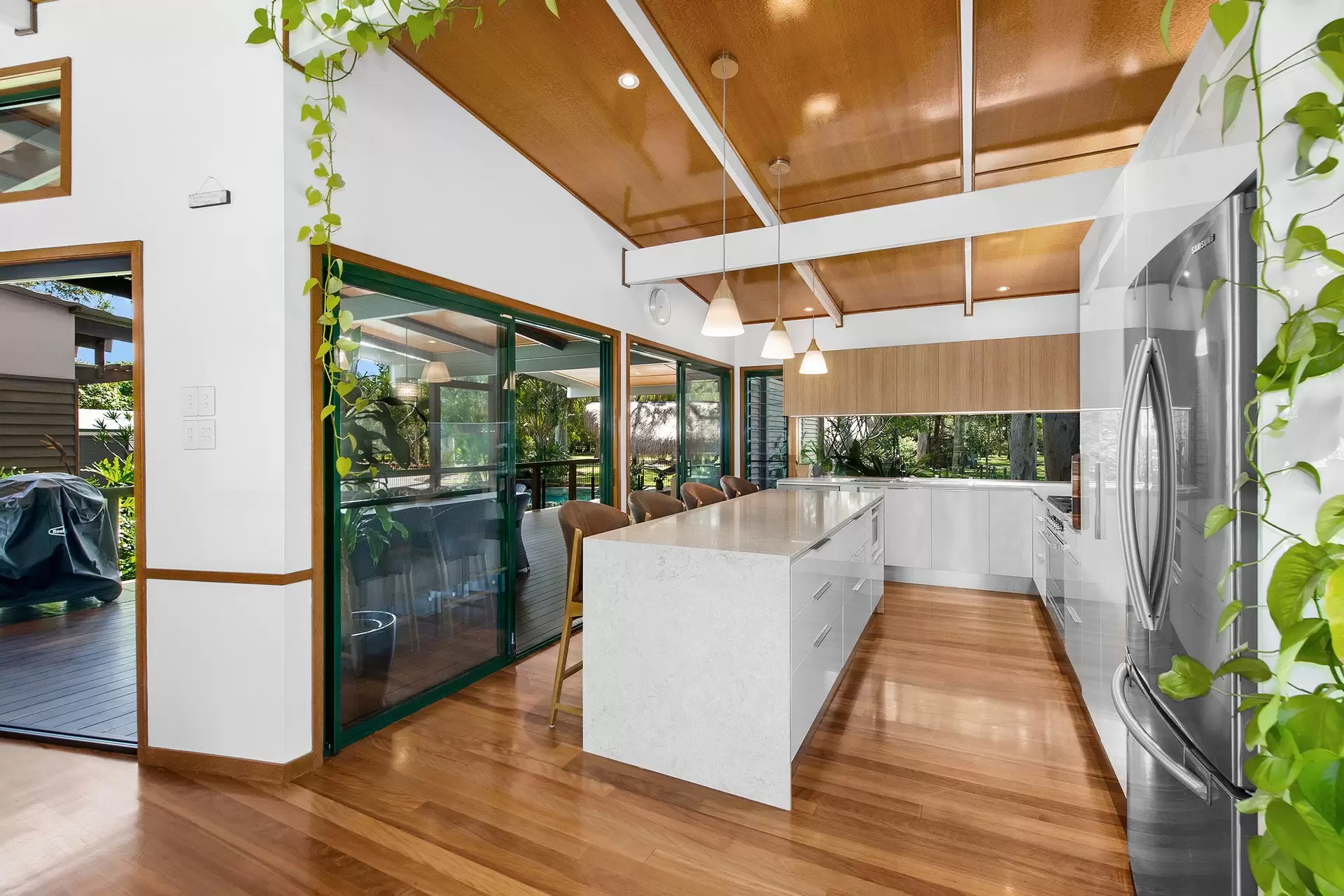 628 Formosa Road, Gumdale Sold by Queensland Sotheby's International Realty - image 1