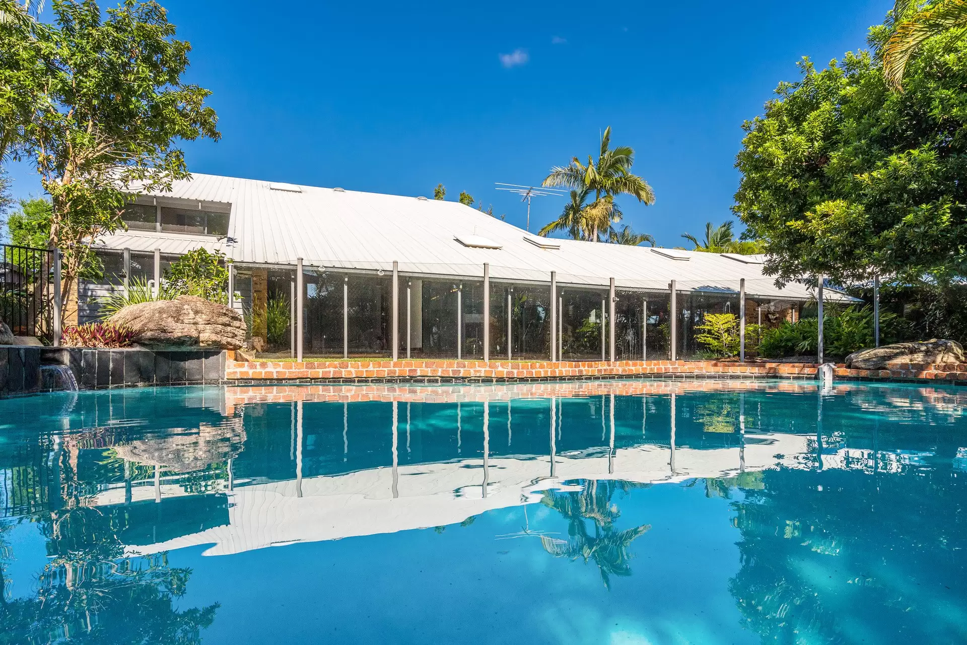 4 Asti Place, Carseldine Sold by  - image 1