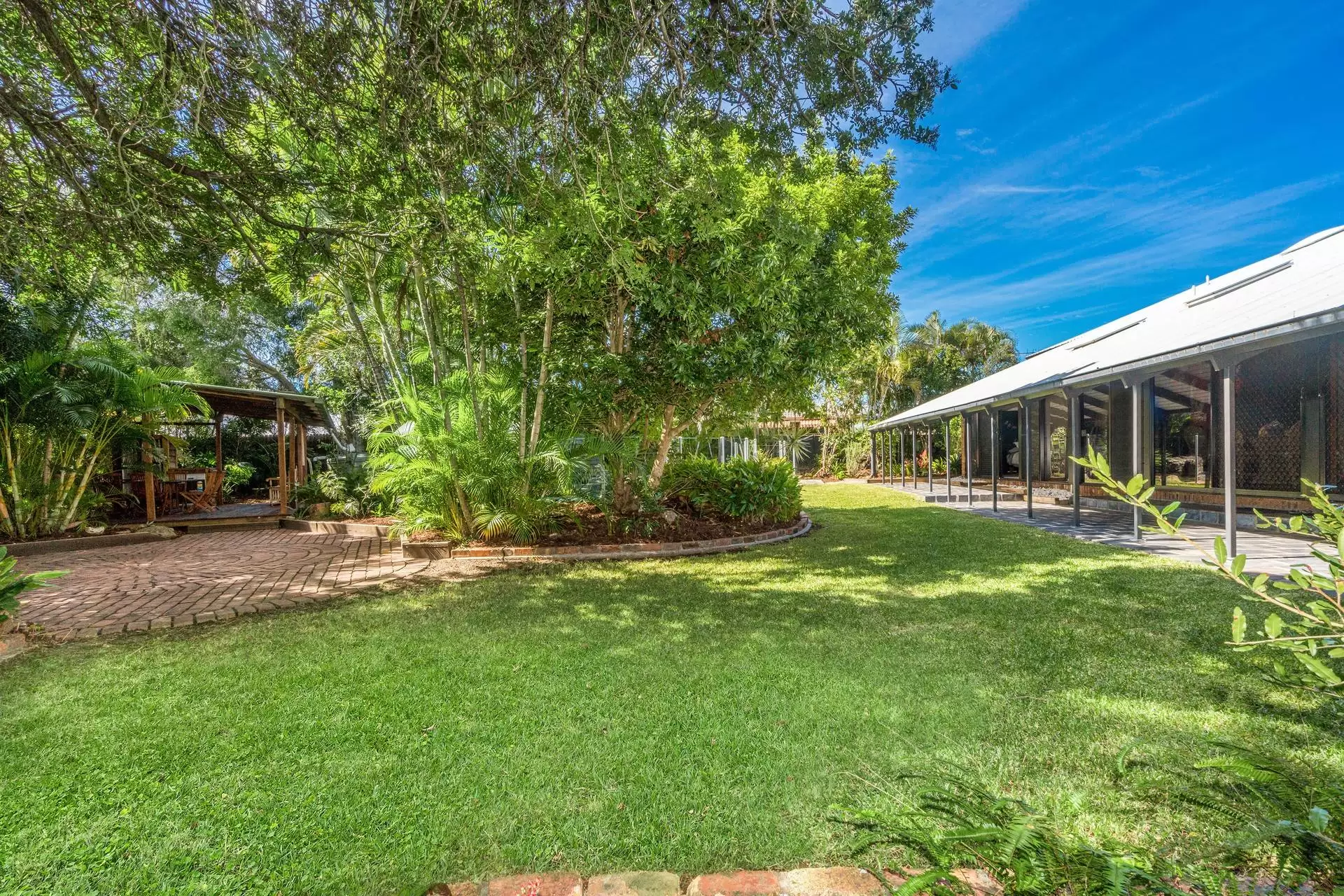 4 Asti Place, Carseldine Sold by Queensland Sotheby's International Realty - image 1