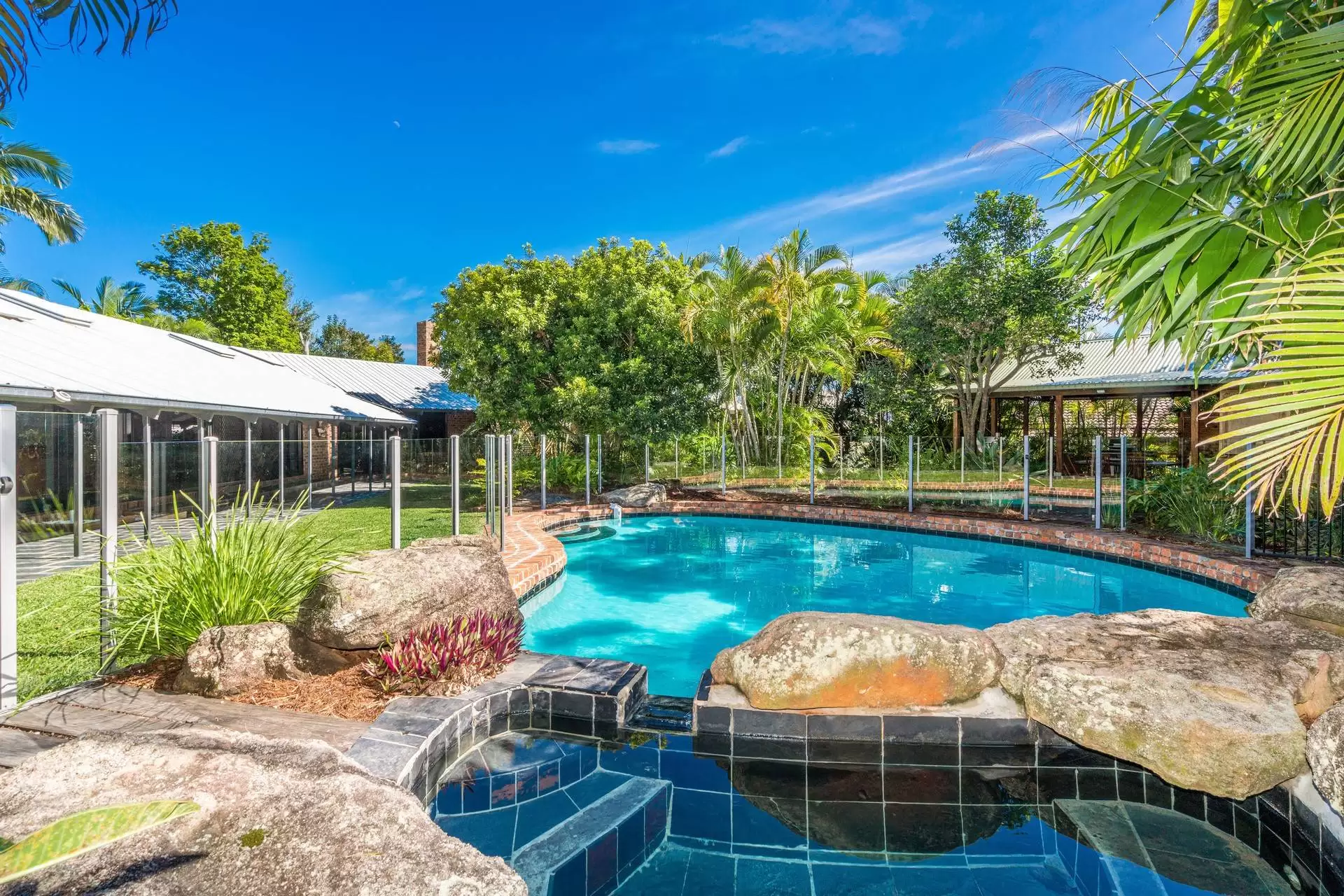 4 Asti Place, Carseldine Sold by Queensland Sotheby's International Realty - image 1
