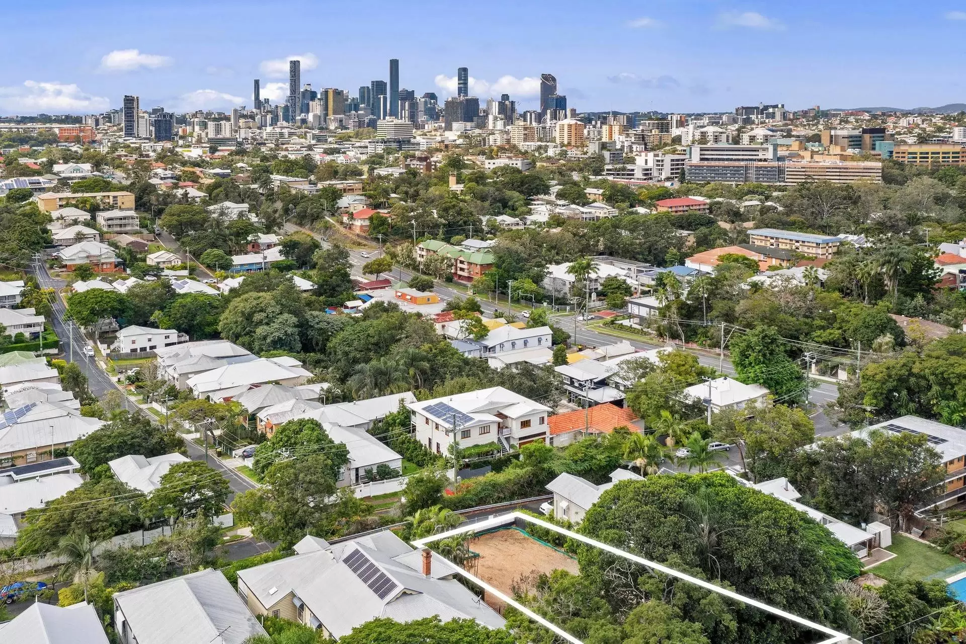 14 Markwell Street, Auchenflower Sold by  - image 1