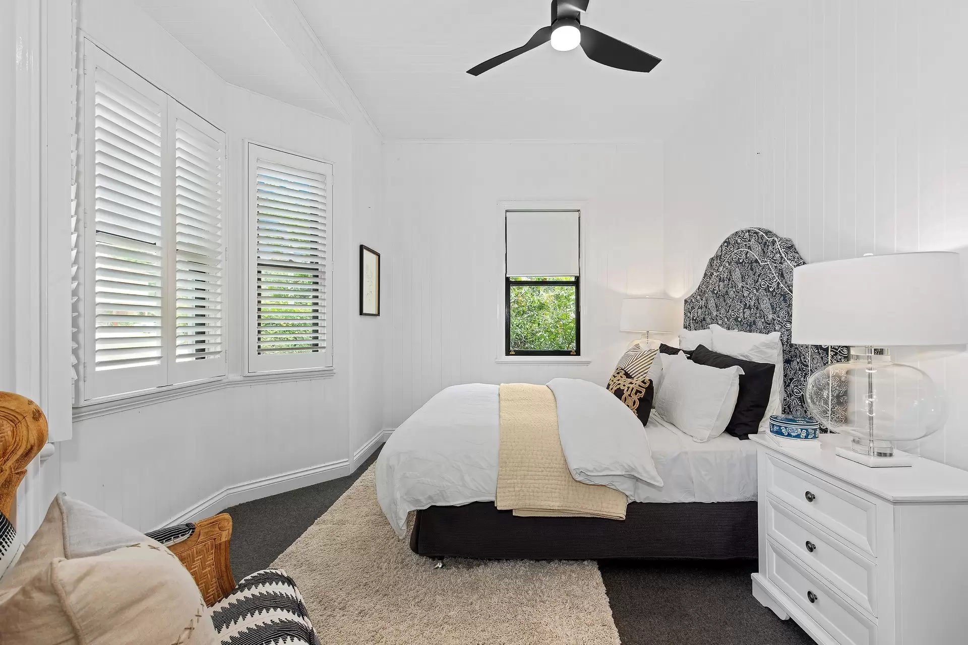 9 Kemble Street, Clayfield Sold by Queensland Sotheby's International Realty - image 1
