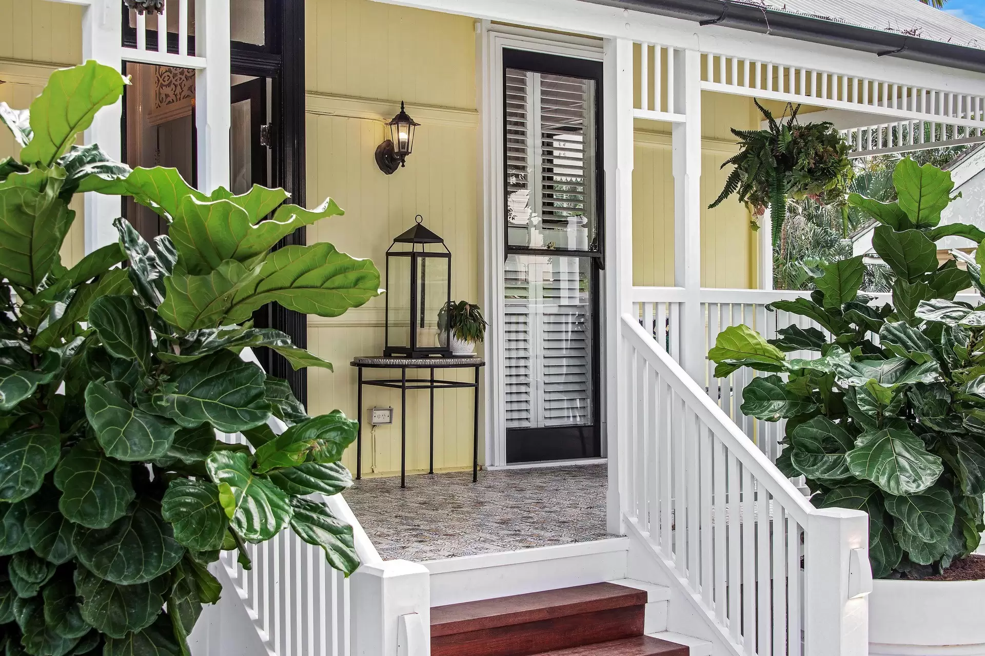 9 Kemble Street, Clayfield Sold by  - image 1