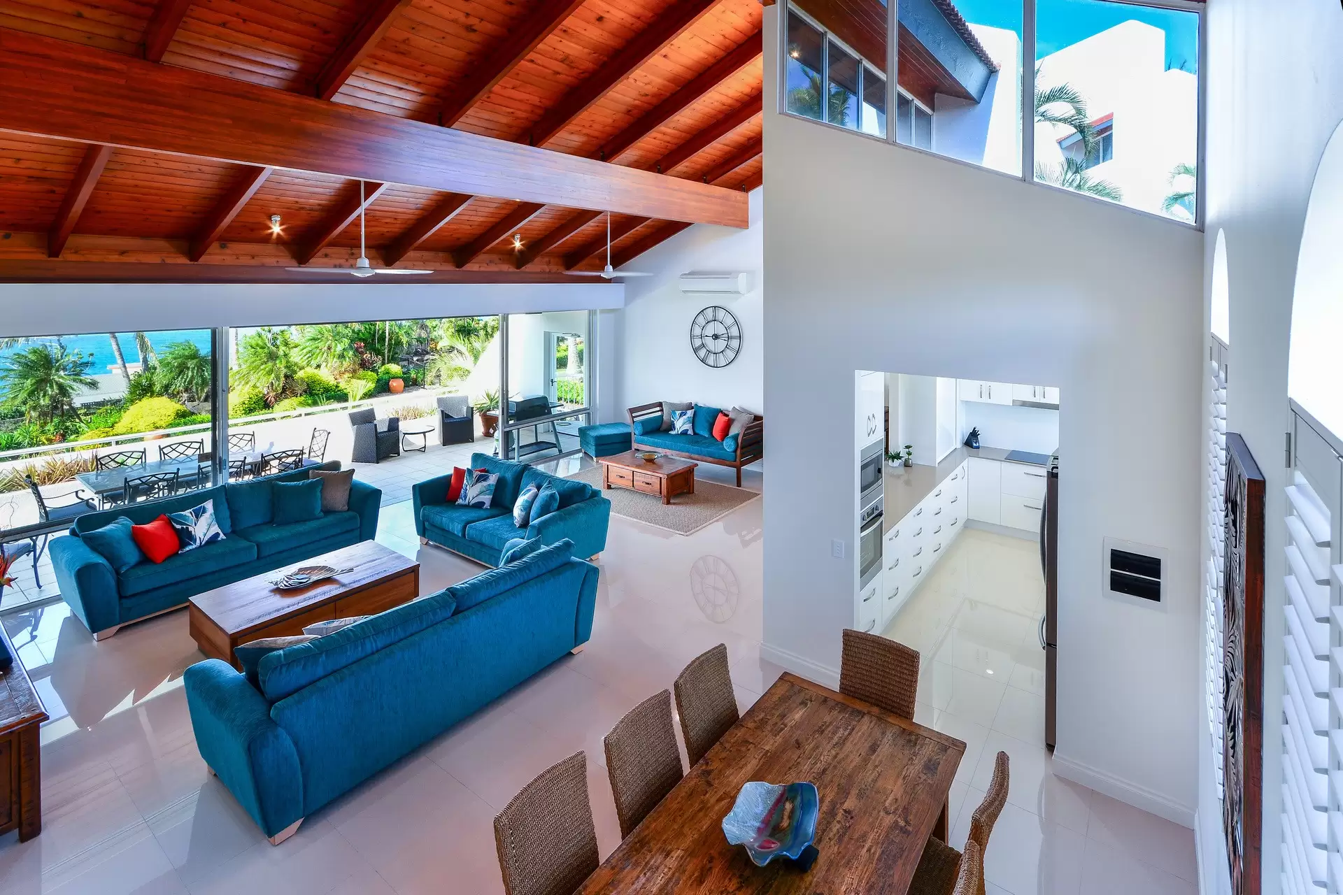 4/12 Whitsunday Boulevard, Hamilton Island Sold by Queensland Sotheby's International Realty - image 1