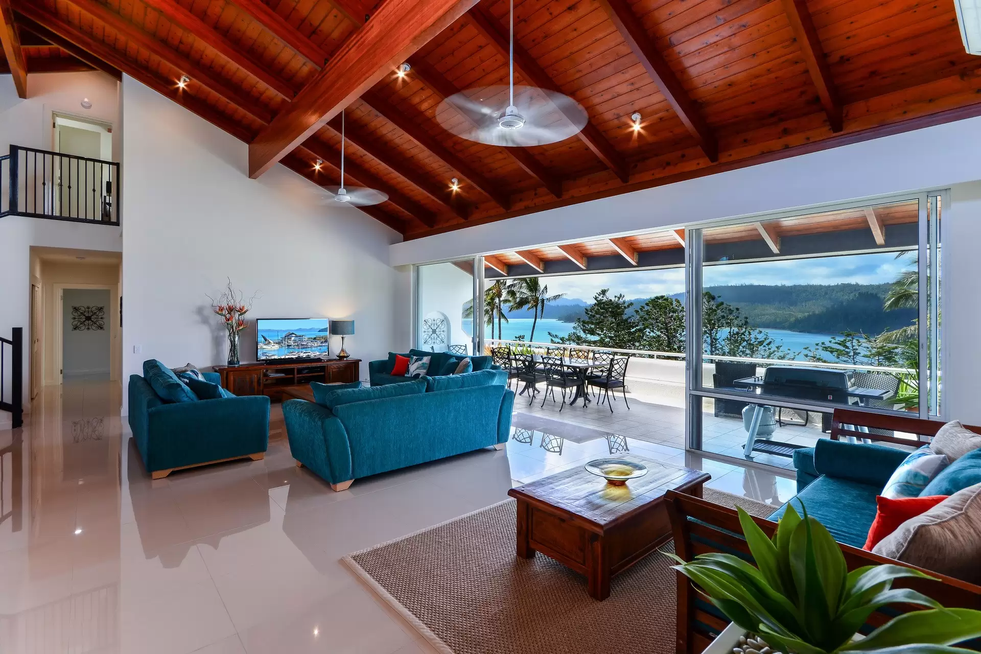 4/12 Whitsunday Boulevard, Hamilton Island Sold by Queensland Sotheby's International Realty - image 1