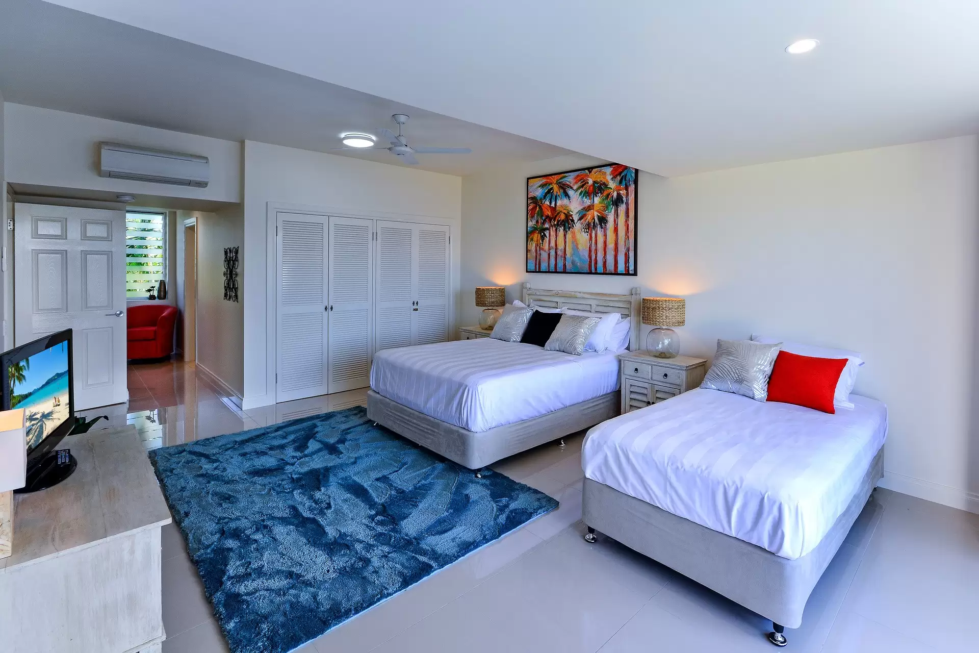 4/12 Whitsunday Boulevard, Hamilton Island Sold by Queensland Sotheby's International Realty - image 1