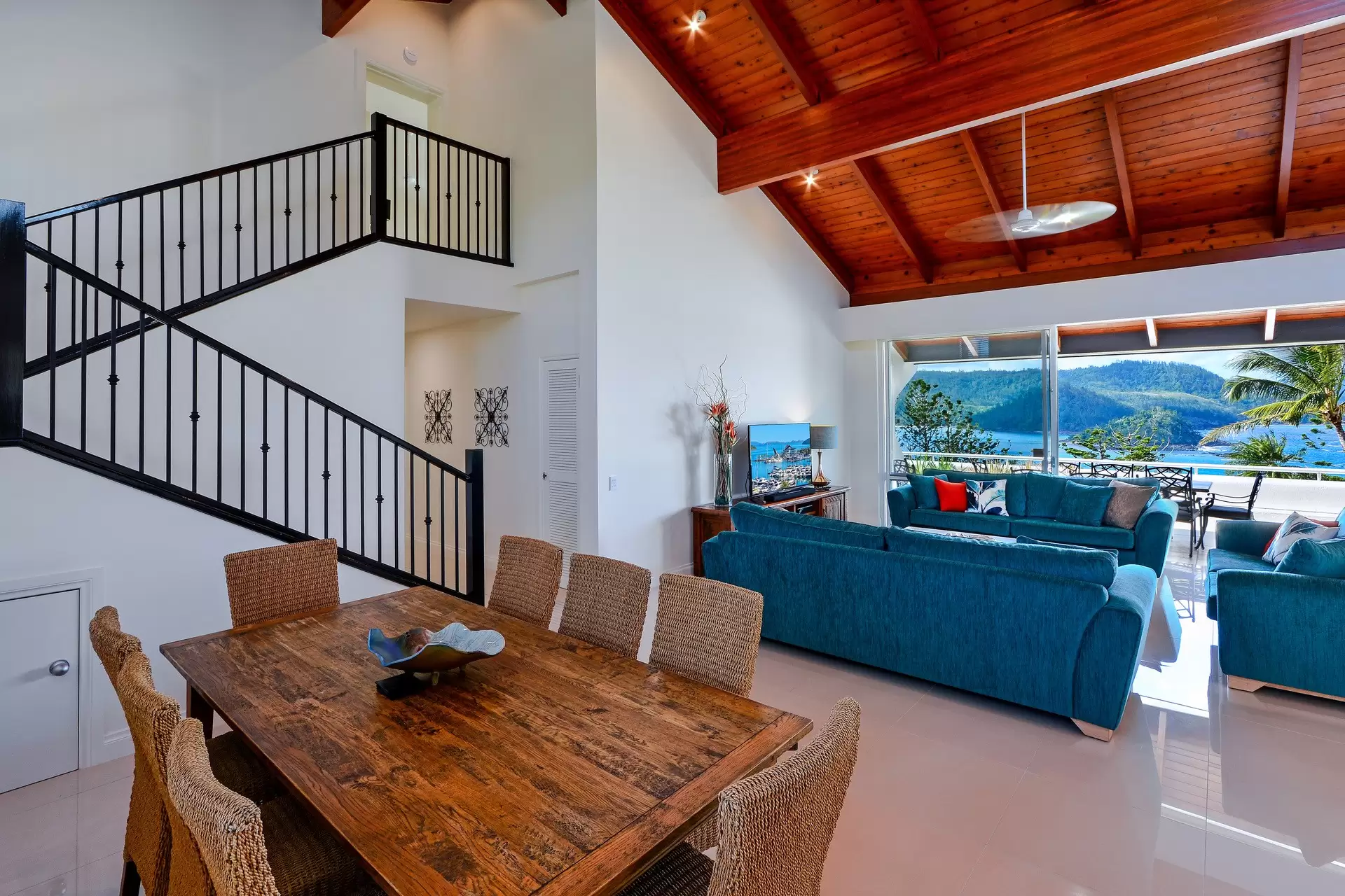 4/12 Whitsunday Boulevard, Hamilton Island Sold by Queensland Sotheby's International Realty - image 1