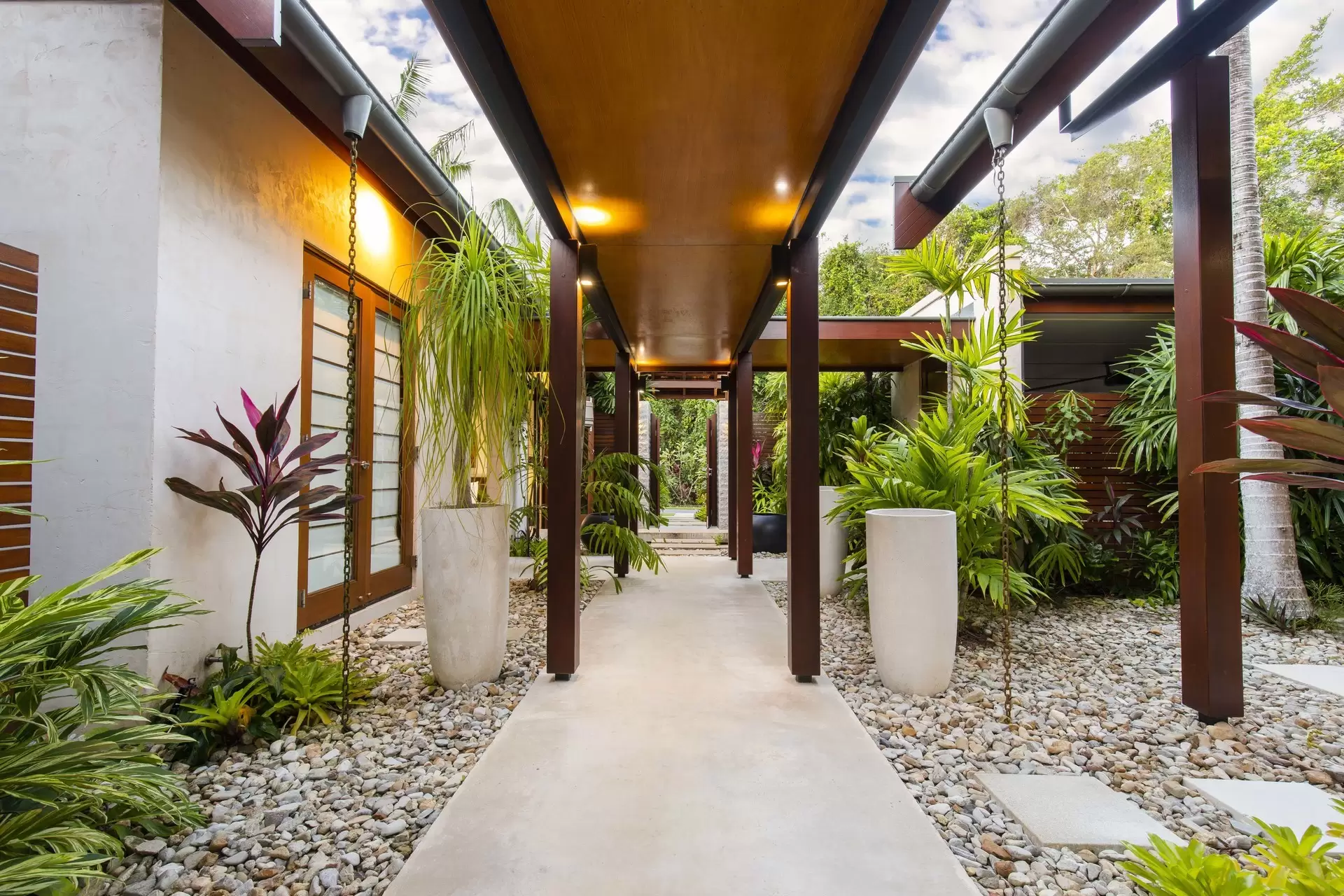 10 Bale Drive, Port Douglas Sold by Queensland Sotheby's International Realty - image 1