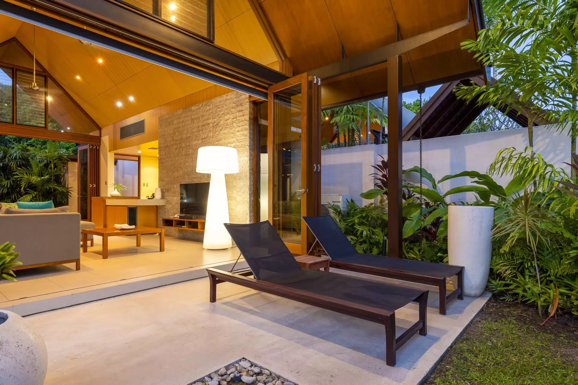 10 Bale Drive, Port Douglas Sold by  - image 1