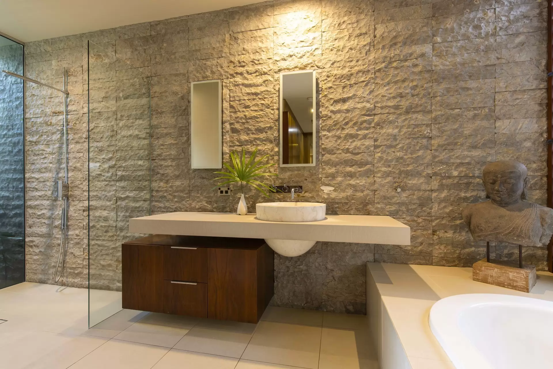 10 Bale Drive, Port Douglas Sold by Queensland Sotheby's International Realty - image 1