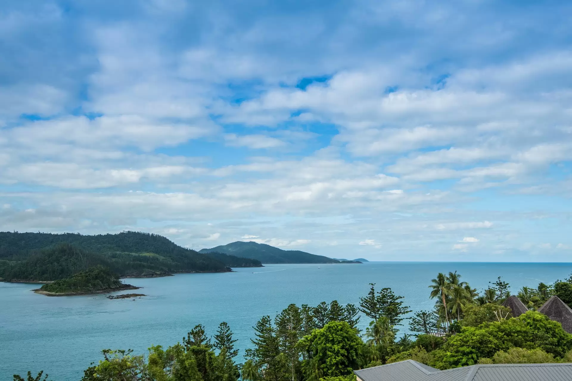 7/1 Coral Sea Avenue, Hamilton Island Sold by Queensland Sotheby's International Realty - image 1