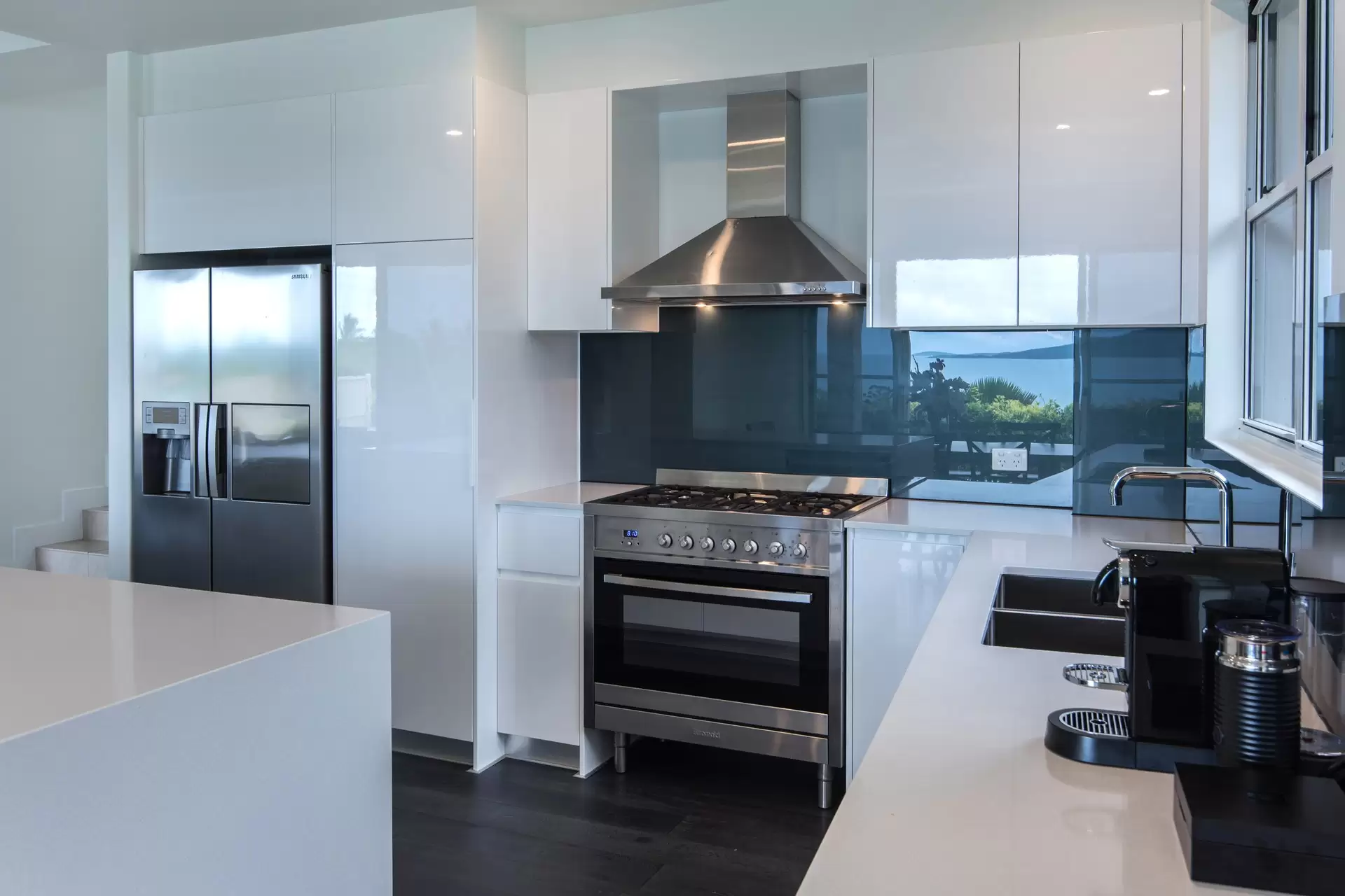 7/1 Coral Sea Avenue, Hamilton Island Sold by Queensland Sotheby's International Realty - image 1