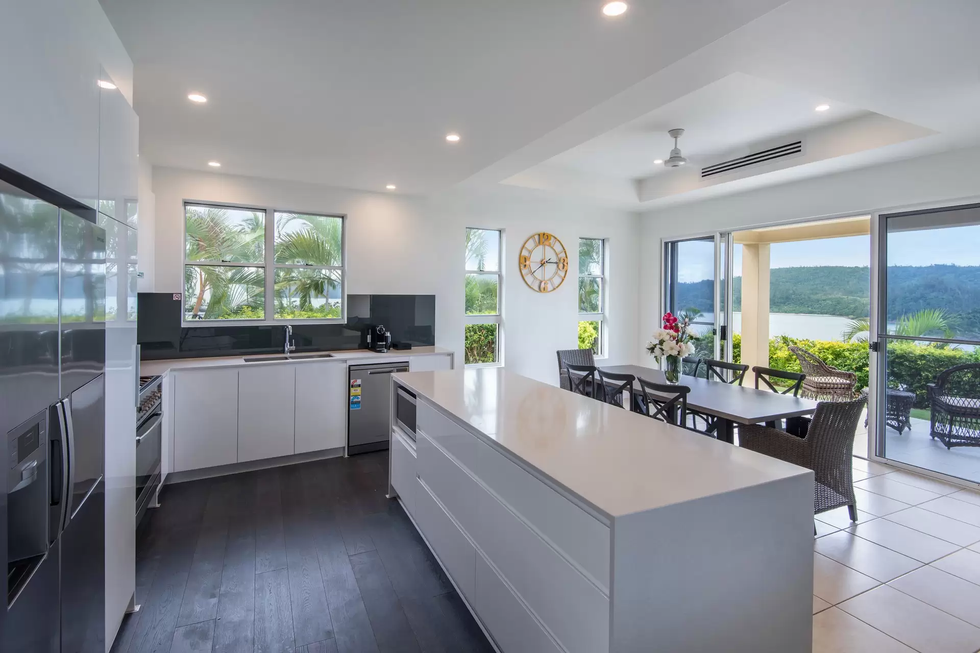 7/1 Coral Sea Avenue, Hamilton Island Sold by Queensland Sotheby's International Realty - image 1