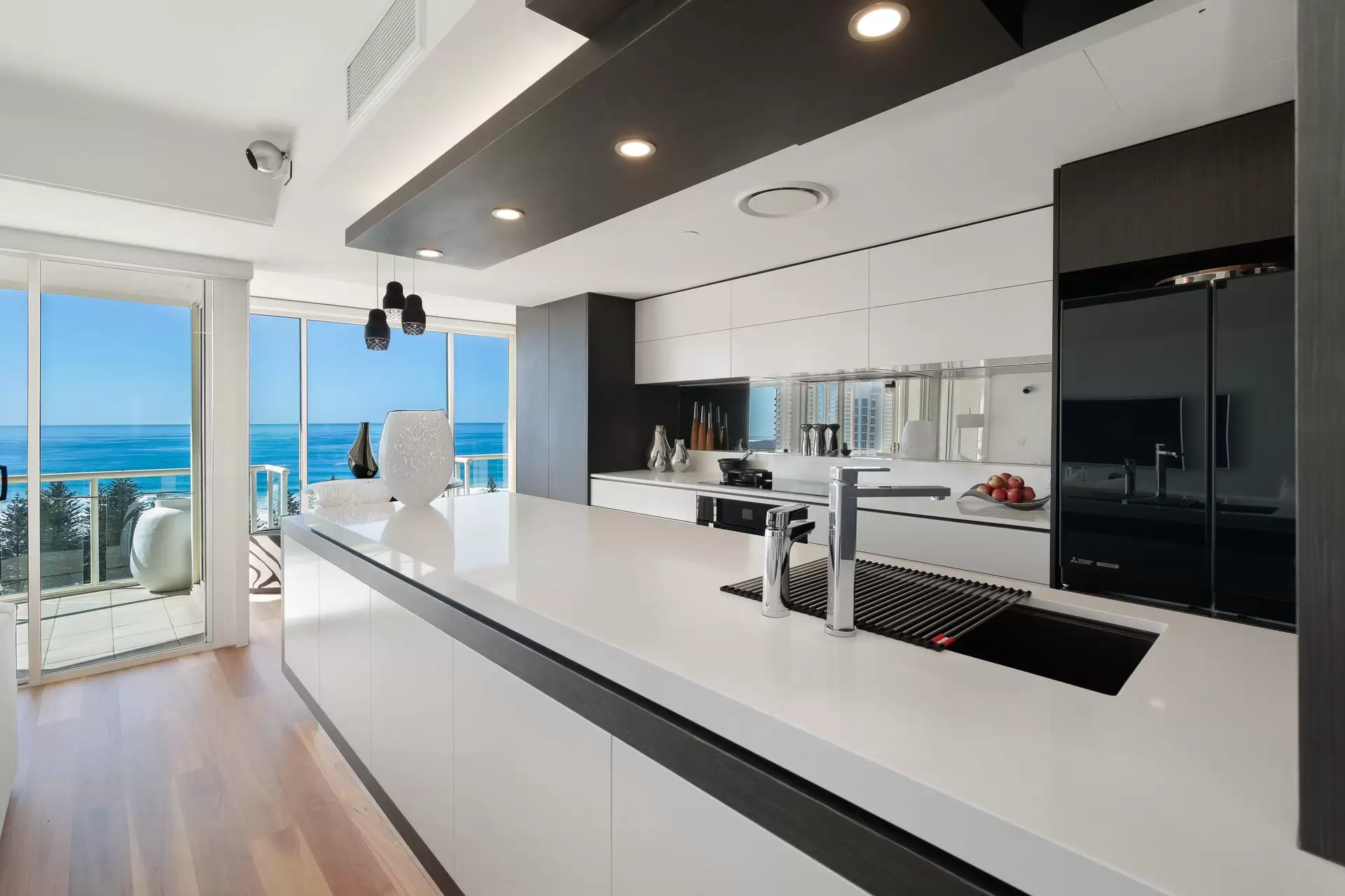 1173/1 Lennie Avenue, Main Beach Sold by Queensland Sotheby's International Realty - image 1